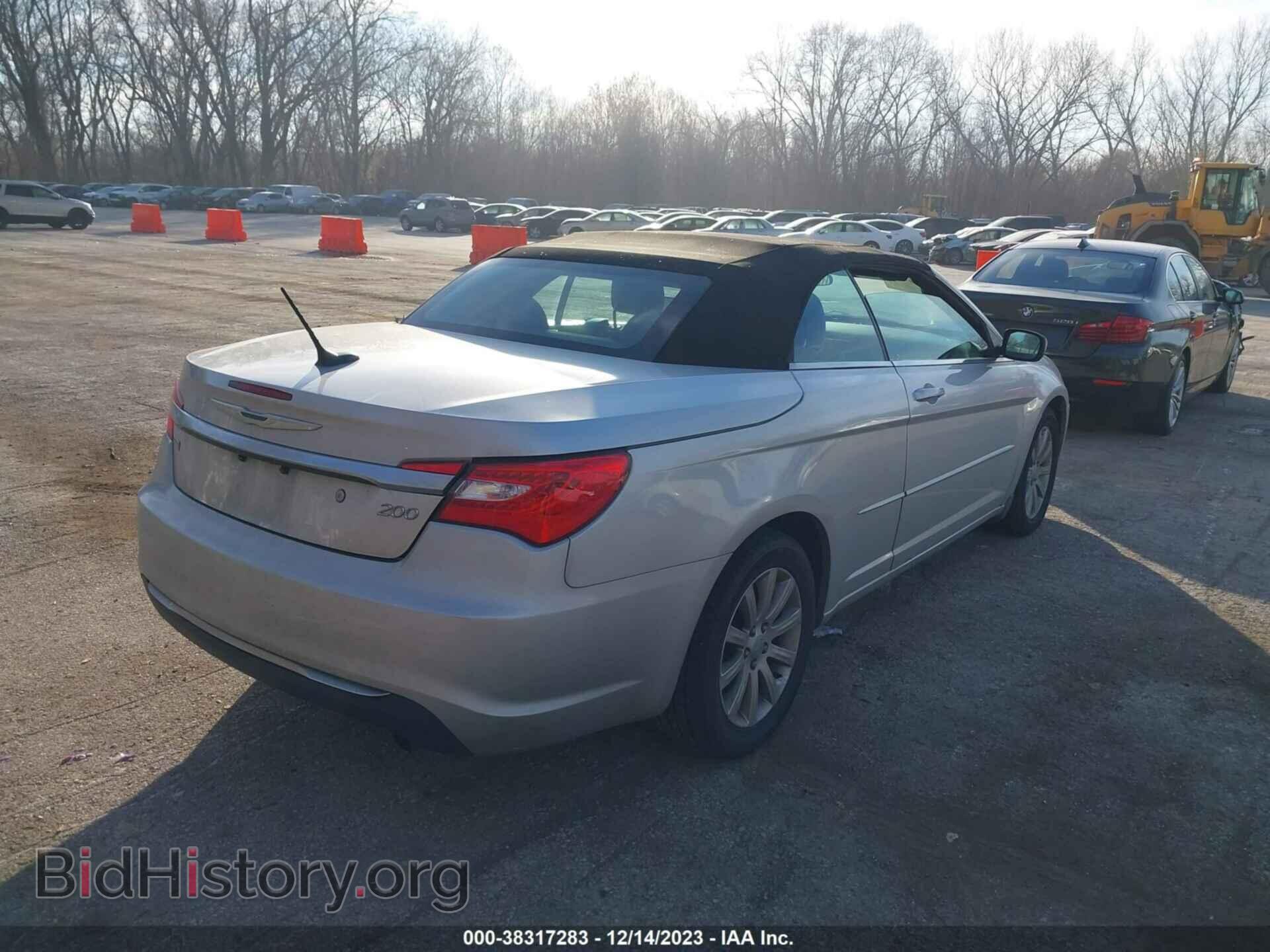 2012 CHRYSLER 200 - VIN: 1C3BCBEG0CN261545 - Фото 4