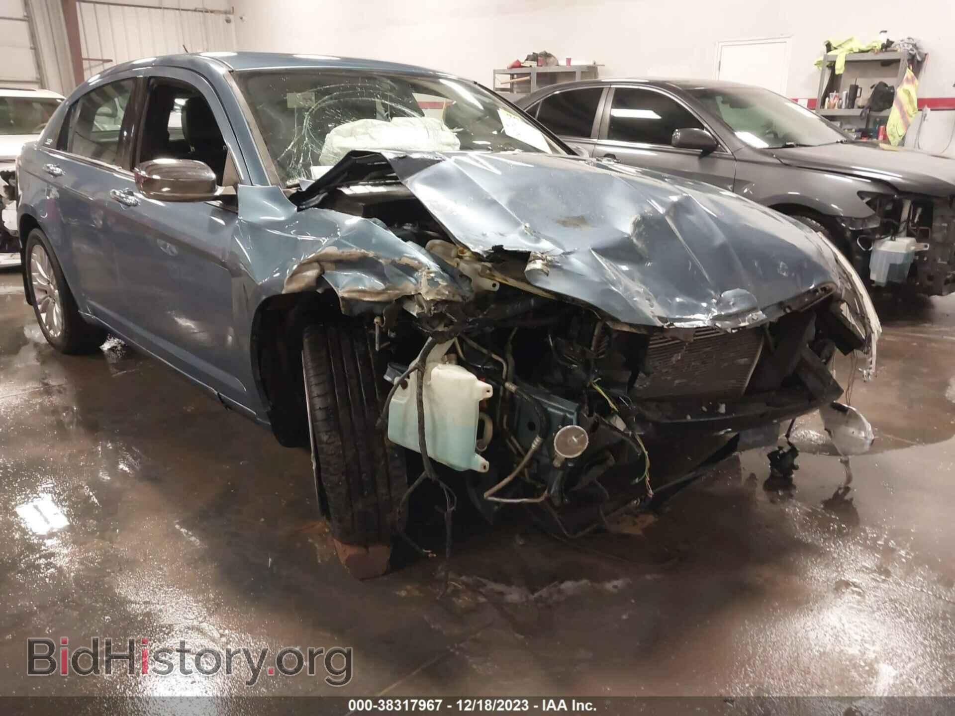 2011 CHRYSLER 200 - VIN: 1C3BC2FB8BN597154 - Фото 6