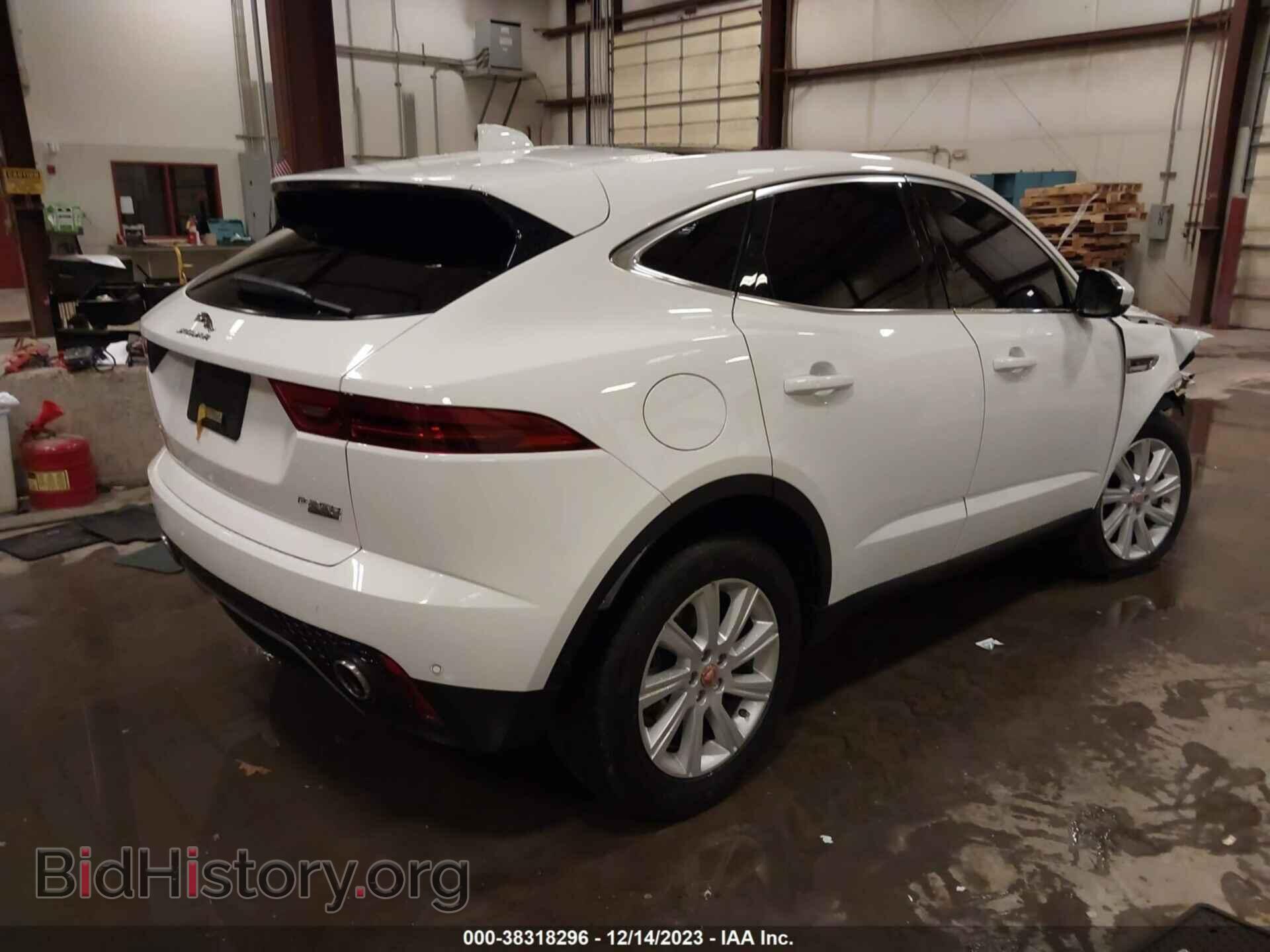 2018 JAGUAR E-PACE - VIN: SADFJ2FX6J1Z09089 - Фото 4