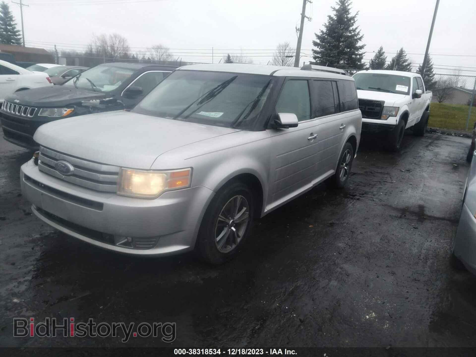 2010 FORD FLEX - VIN: 2FMGK5CCXABA24832 - Фото 2