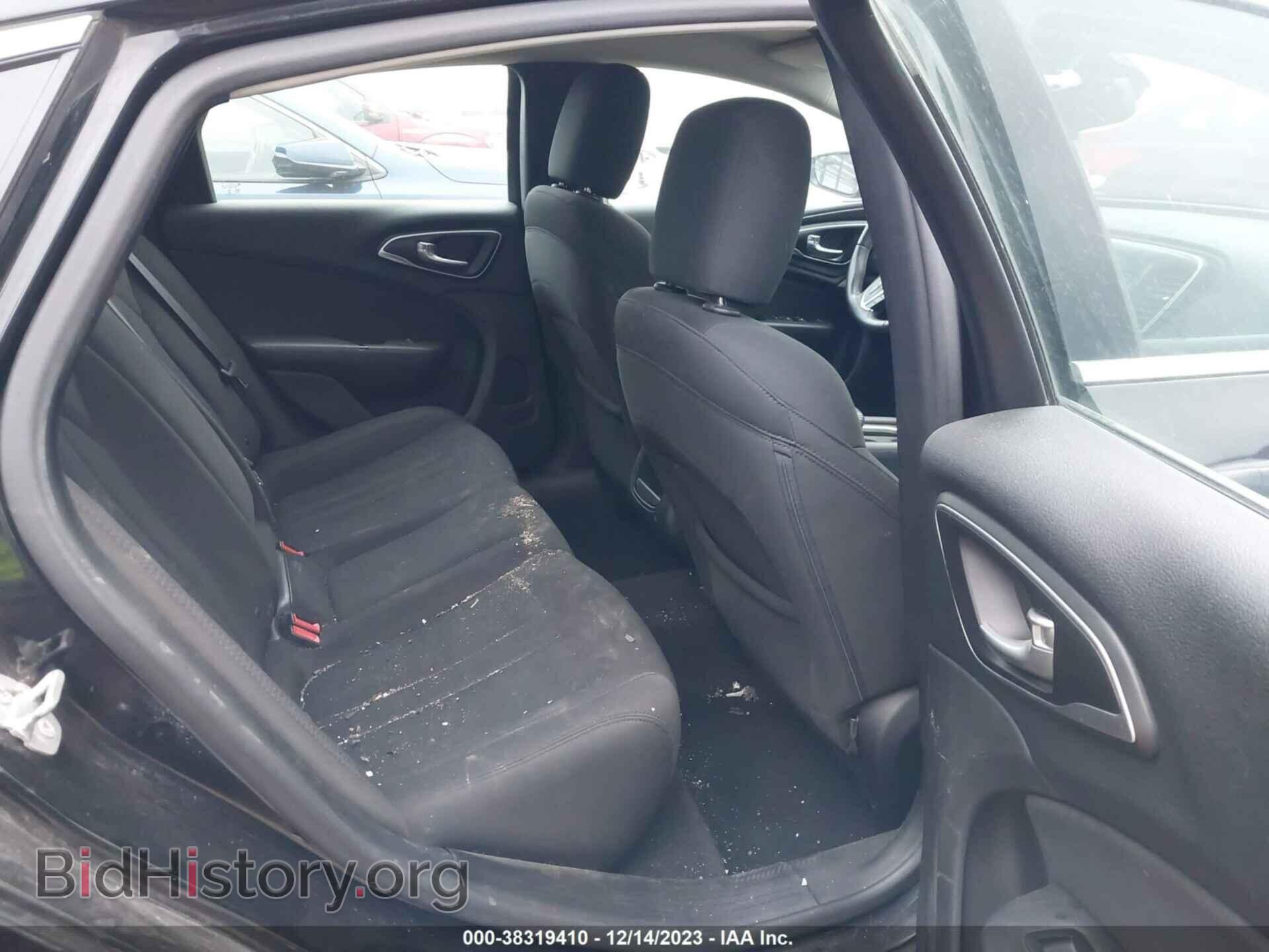 2016 CHRYSLER 200 - VIN: 1C3CCCAB1GN137195 - Фото 8