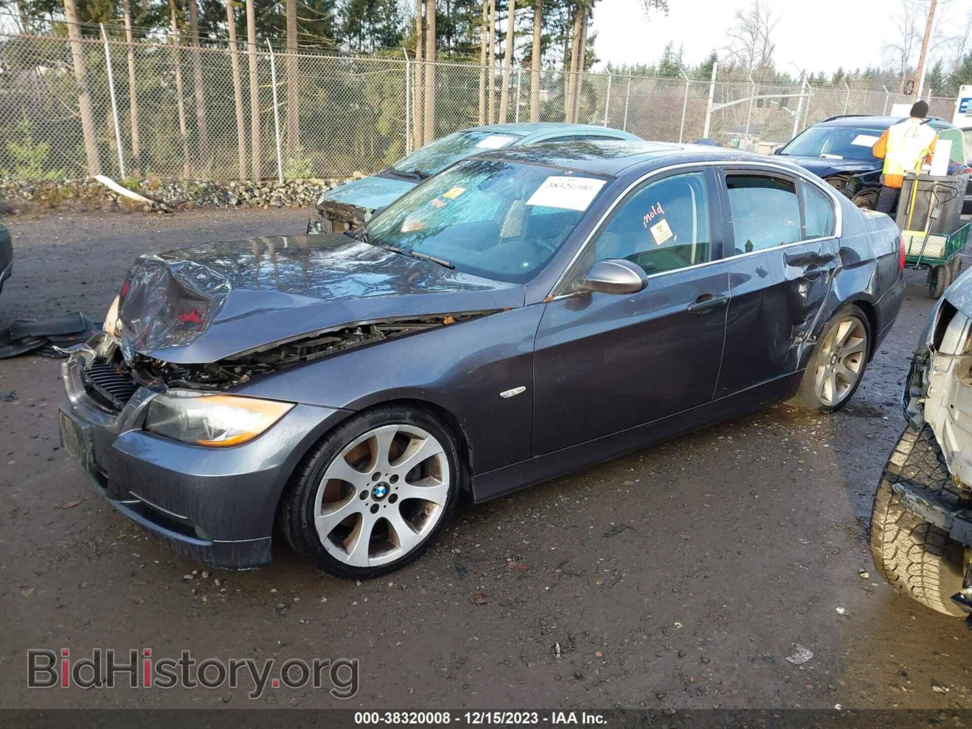 2006 BMW 330I - VIN: WBAVB33536KR73084 - Фото 2