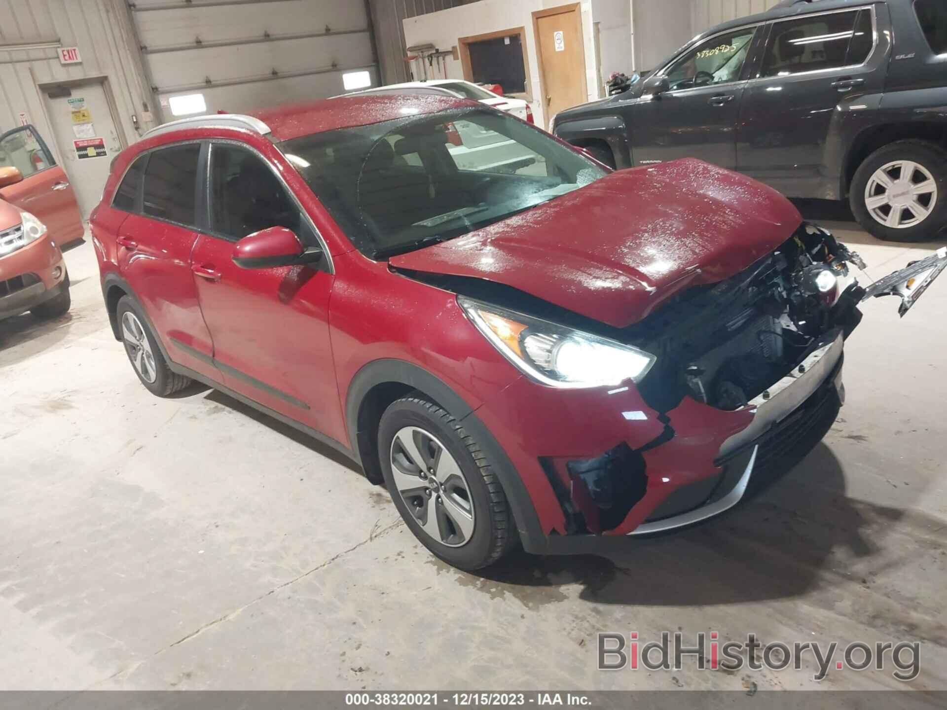 Фотография KNDCB3LC6H5078442 - KIA NIRO 2017