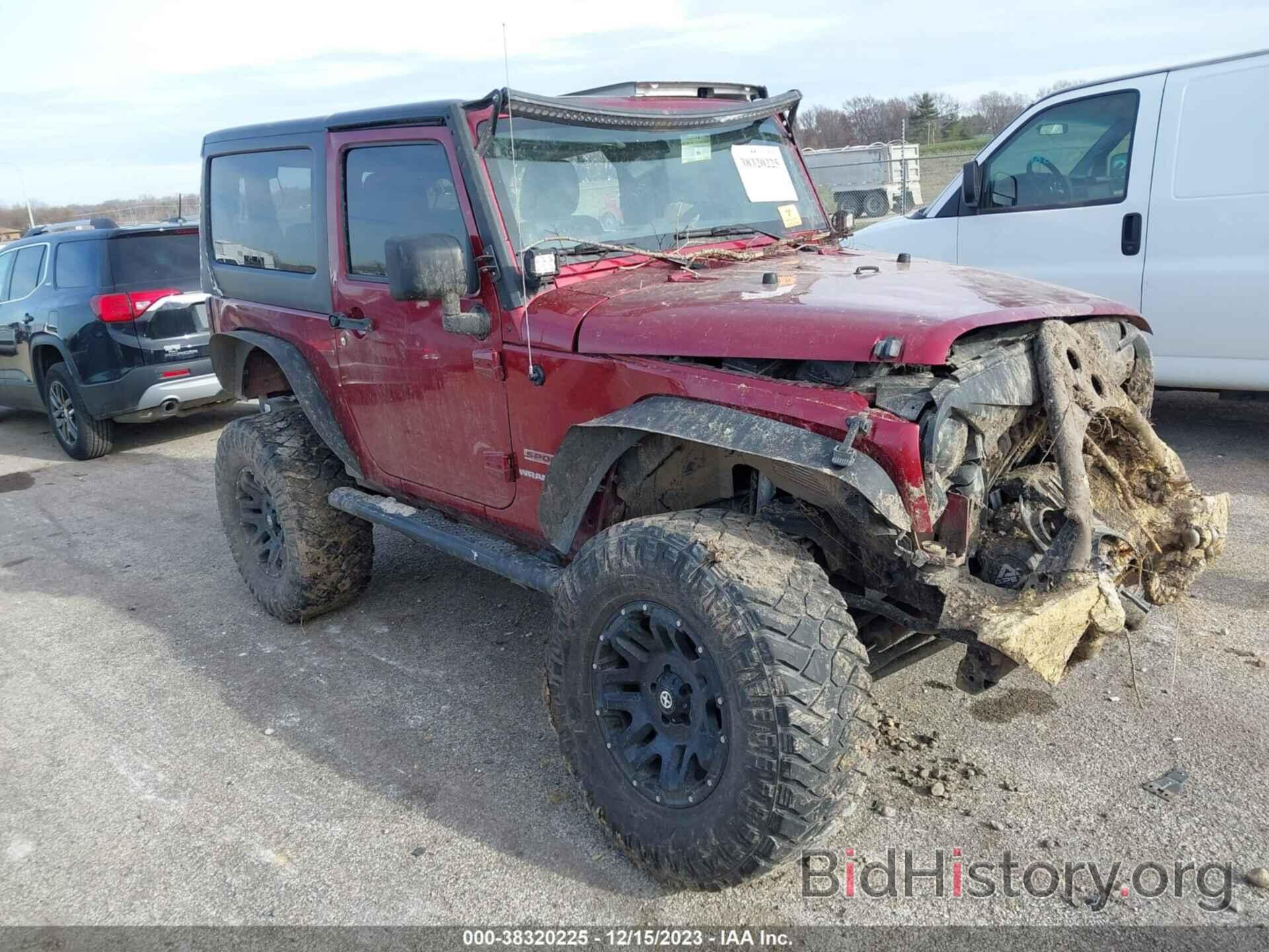 Photo 1J4AA2D1XBL516507 - JEEP WRANGLER 2011