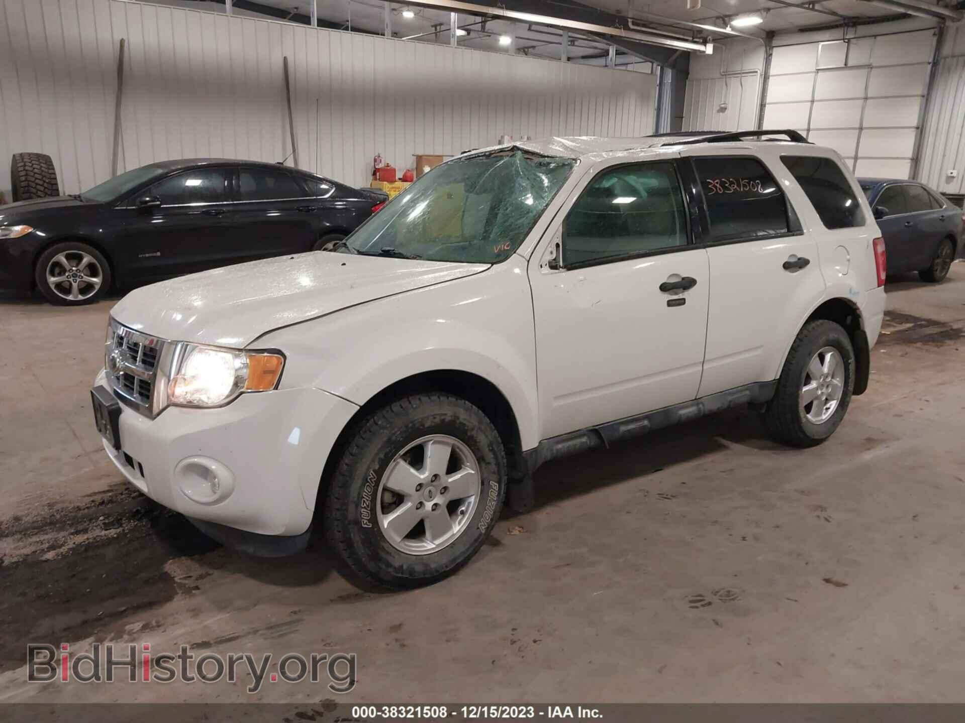 2012 FORD ESCAPE - VIN: 1FMCU9DG0CKB43533 - Фото 2