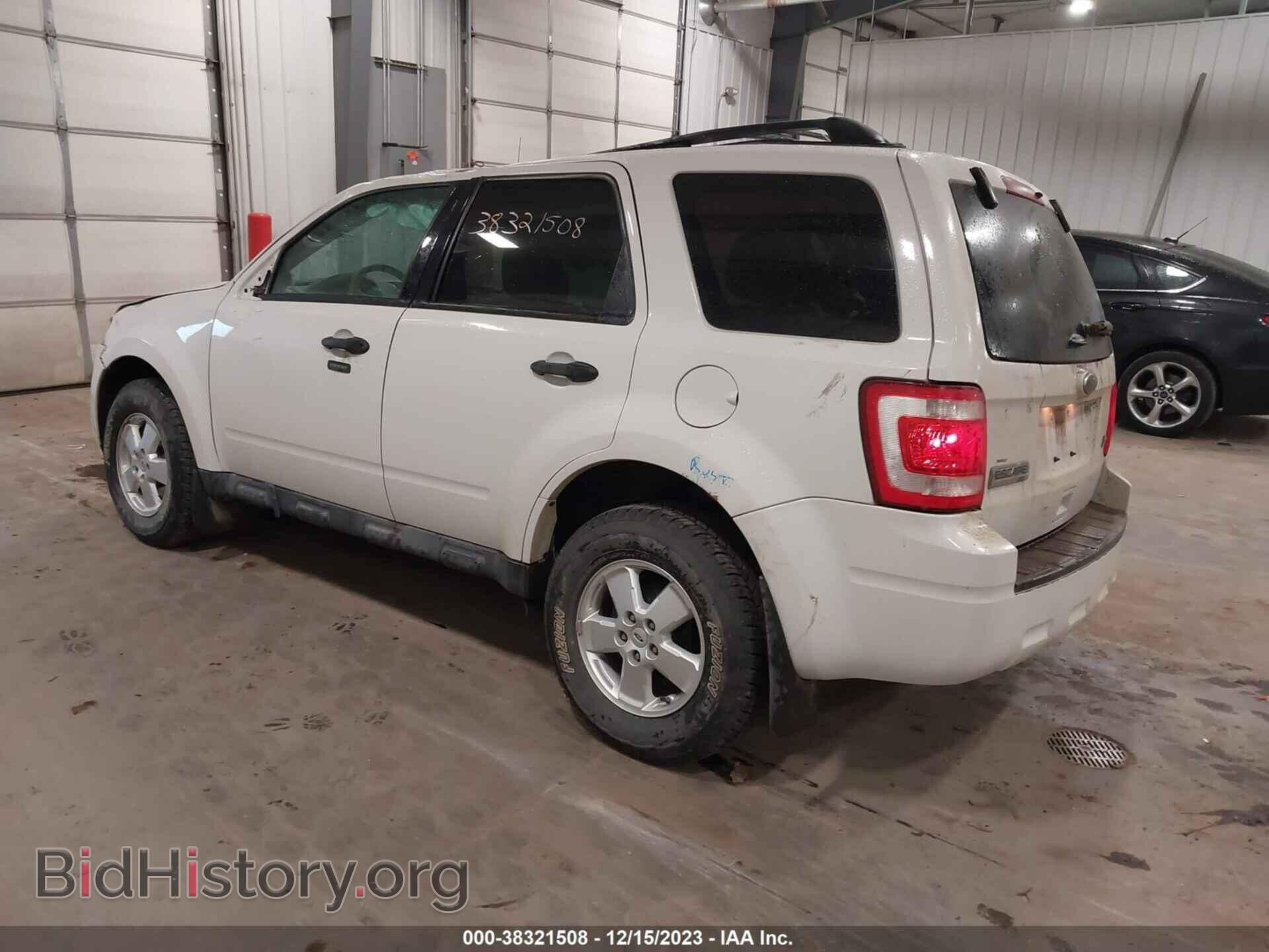 2012 FORD ESCAPE - VIN: 1FMCU9DG0CKB43533 - Фото 3