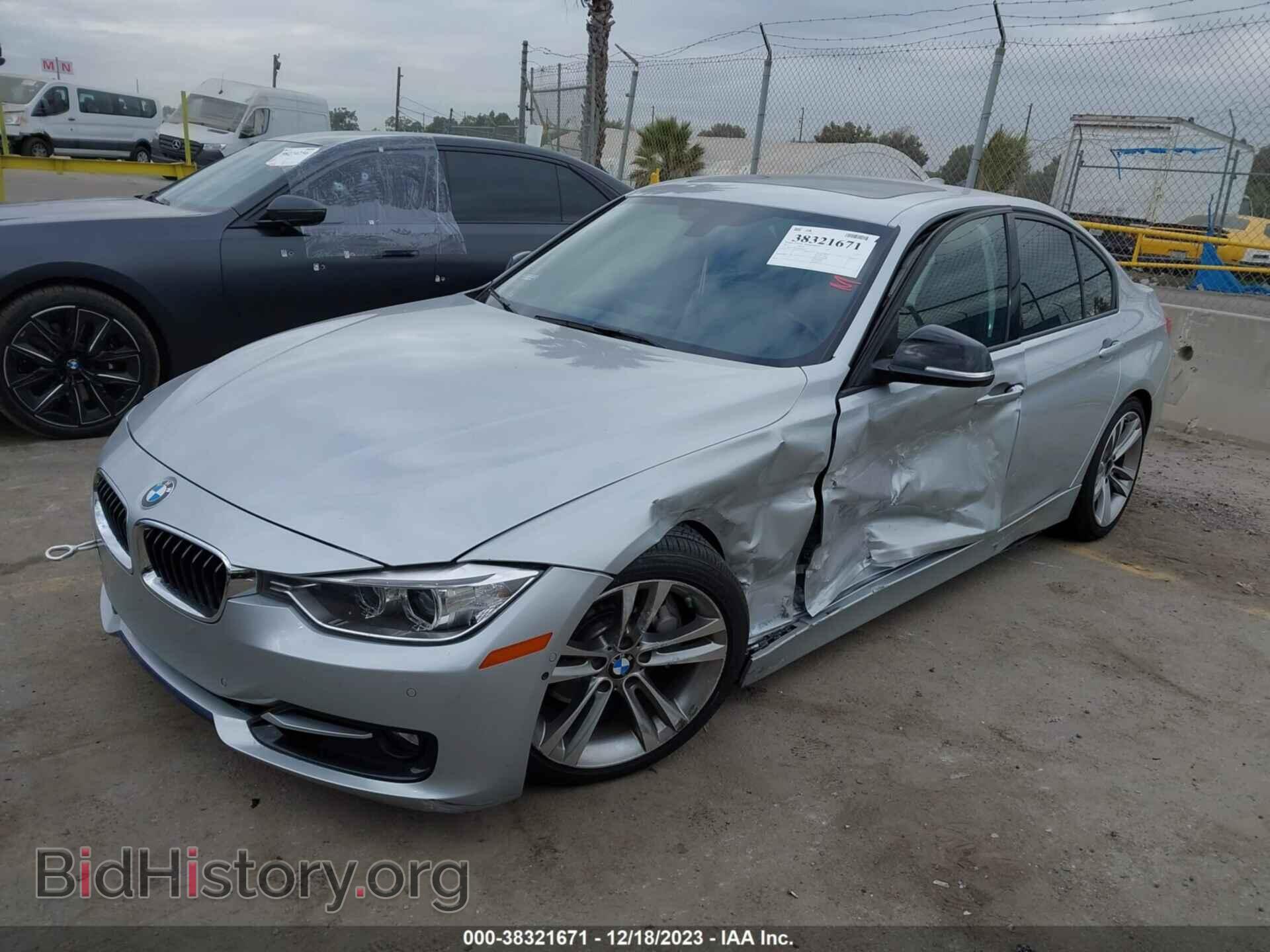 2013 BMW 335I - VIN: WBA3A9C59DF476513 - Фото 2