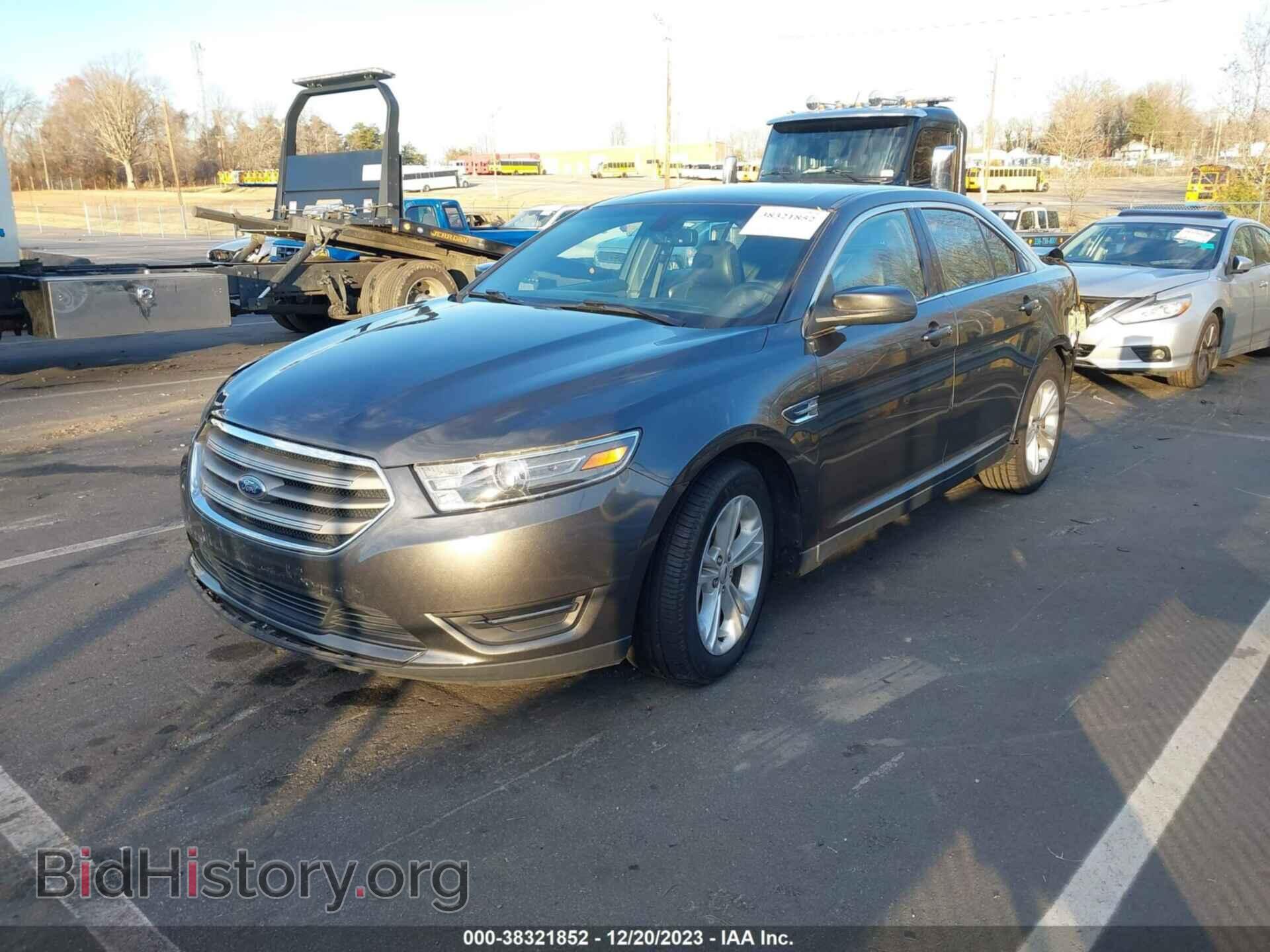 2018 FORD TAURUS - VIN: 1FAHP2E83JG108703 - Фото 2