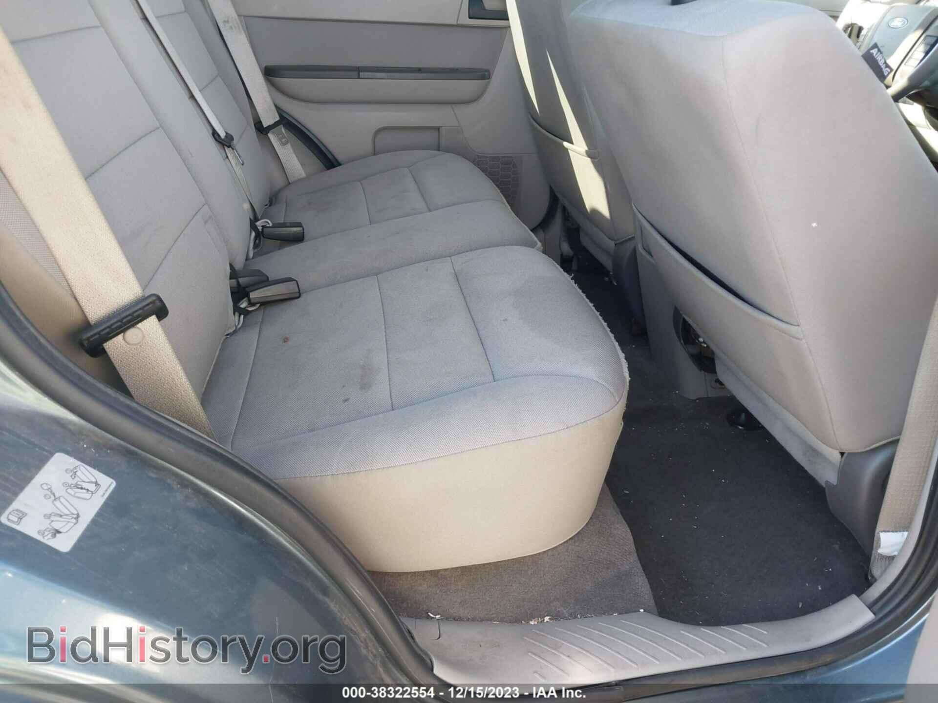 2011 FORD ESCAPE - VIN: 1FMCU0DG5BKC30192 - Фото 8