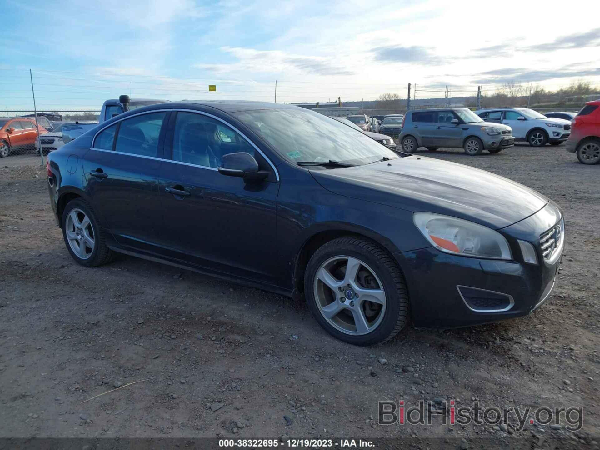 Photo YV1612FH1D2195594 - VOLVO S60 2013