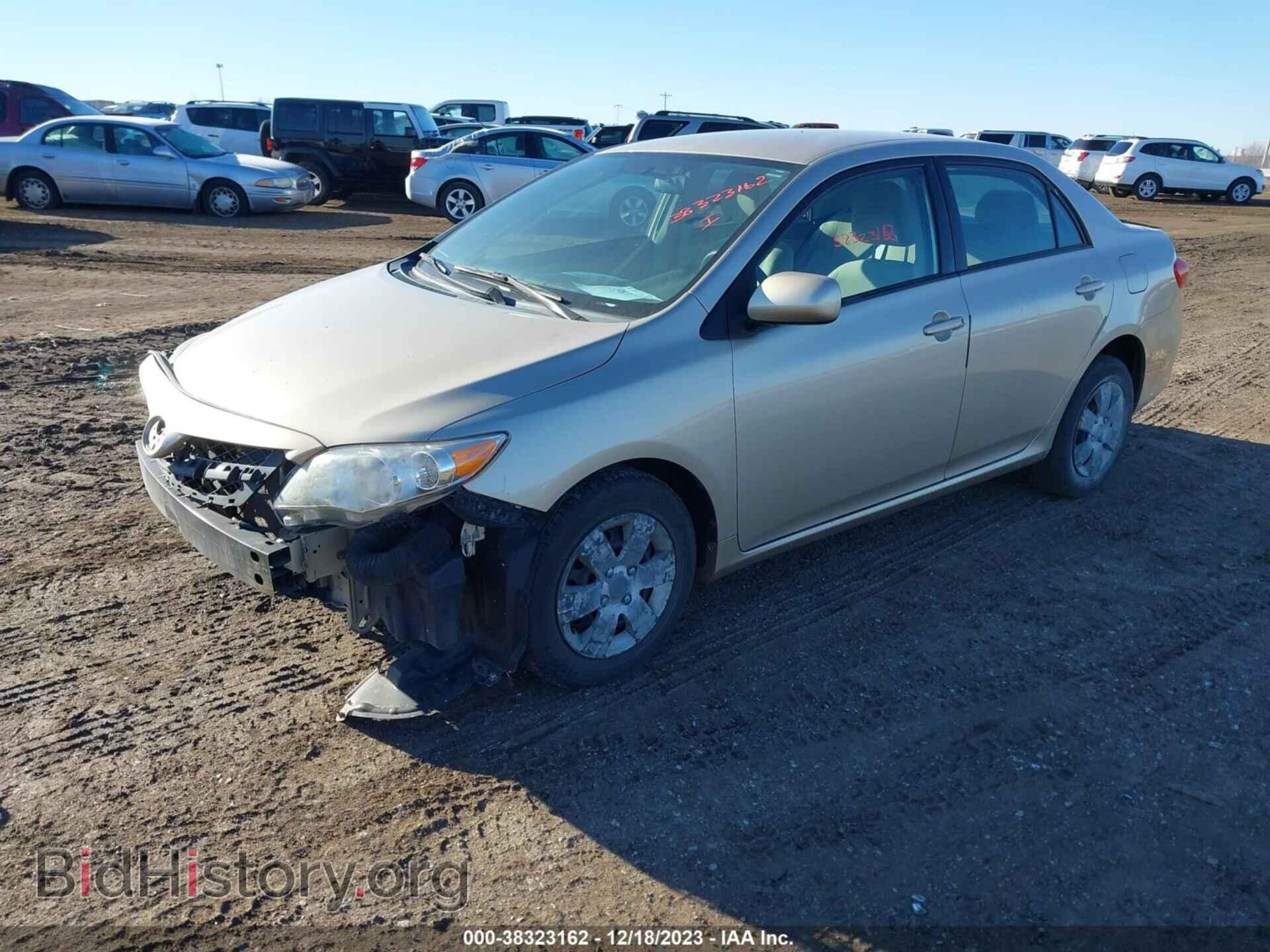 2011 TOYOTA COROLLA - VIN: 2T1BU4EEXBC588247 - Фото 2