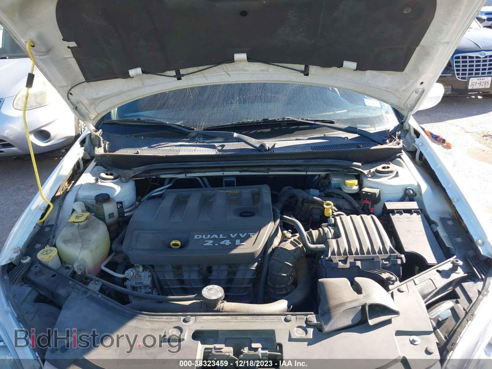 2012 CHRYSLER 200 - VIN: 1C3CCBAB9CN149101 - Фото 10
