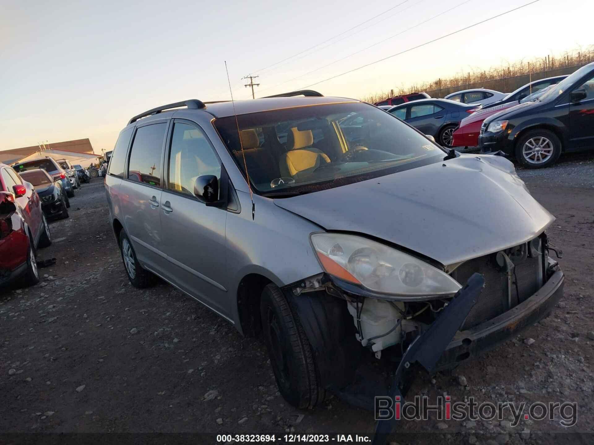 Photo 5TDZK23C28S108812 - TOYOTA SIENNA 2008