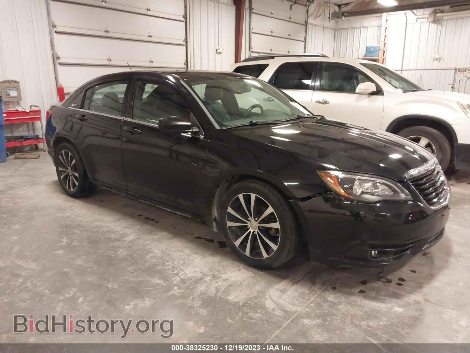 Photo 1C3CCBCG2EN135827 - CHRYSLER 200 2014
