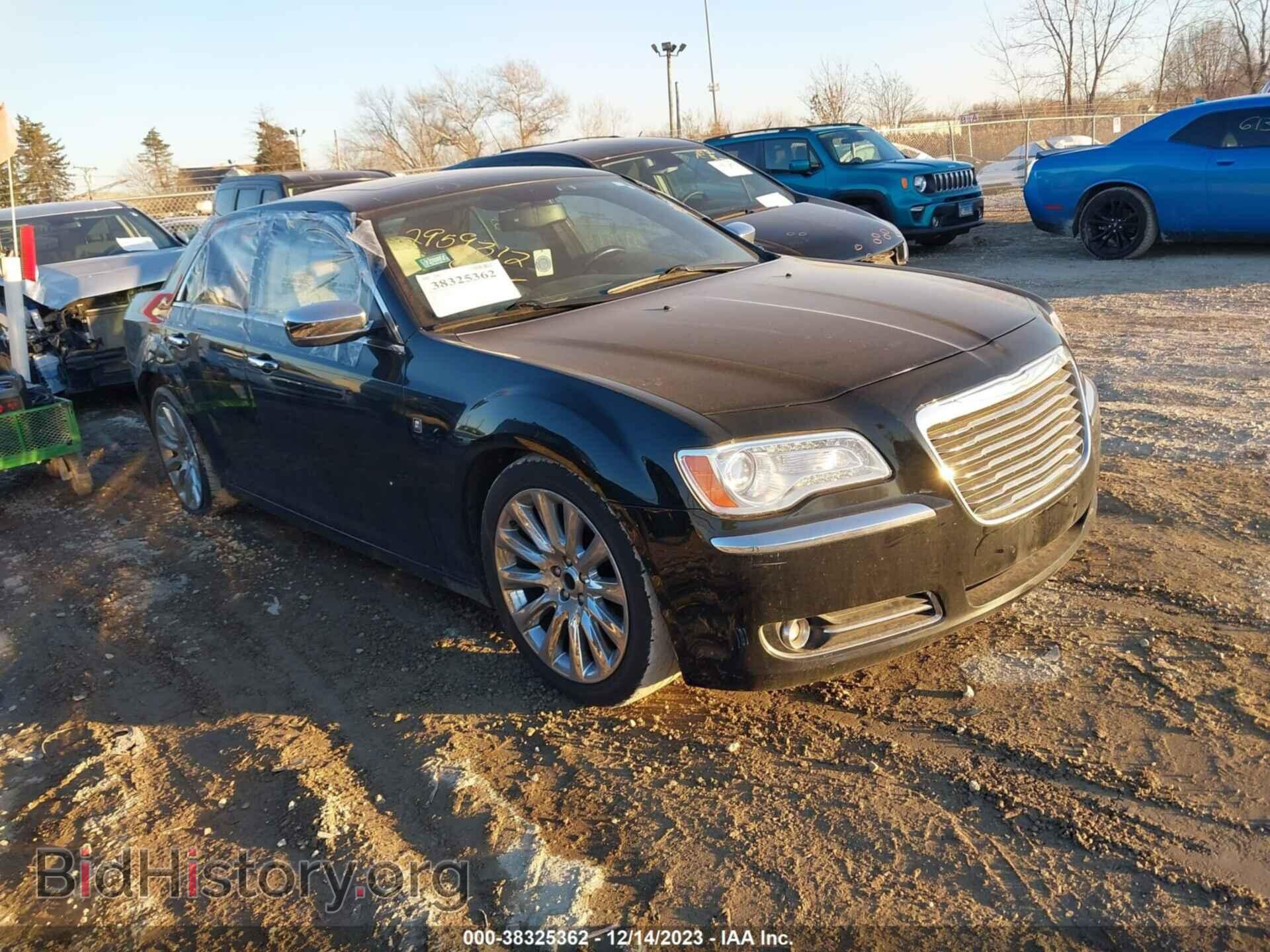 Фотография 2C3CCAAG8DH697977 - CHRYSLER 300 2013