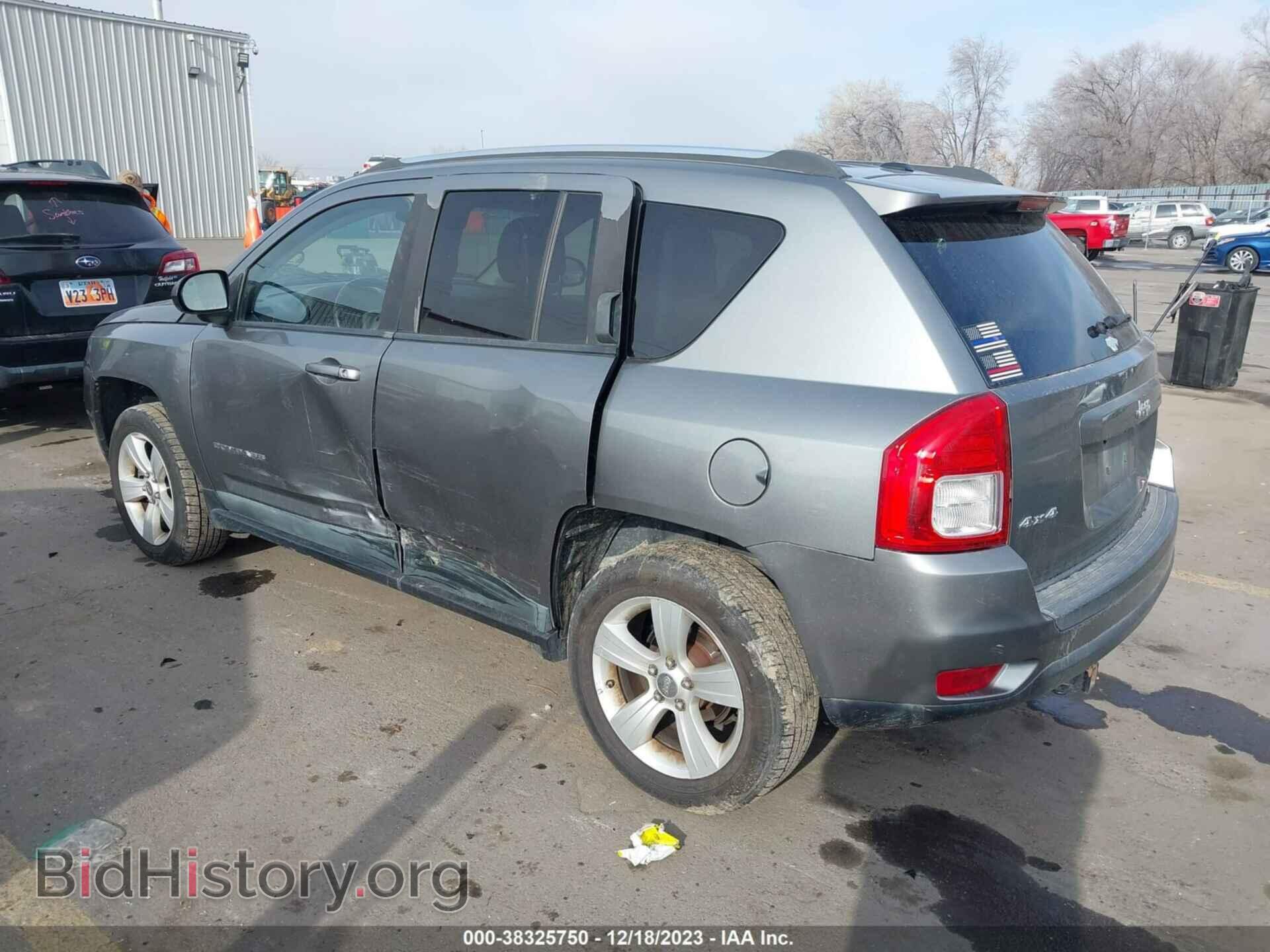 2011 JEEP COMPASS - VIN: 1J4NF1FB1BD257807 - Photo 3