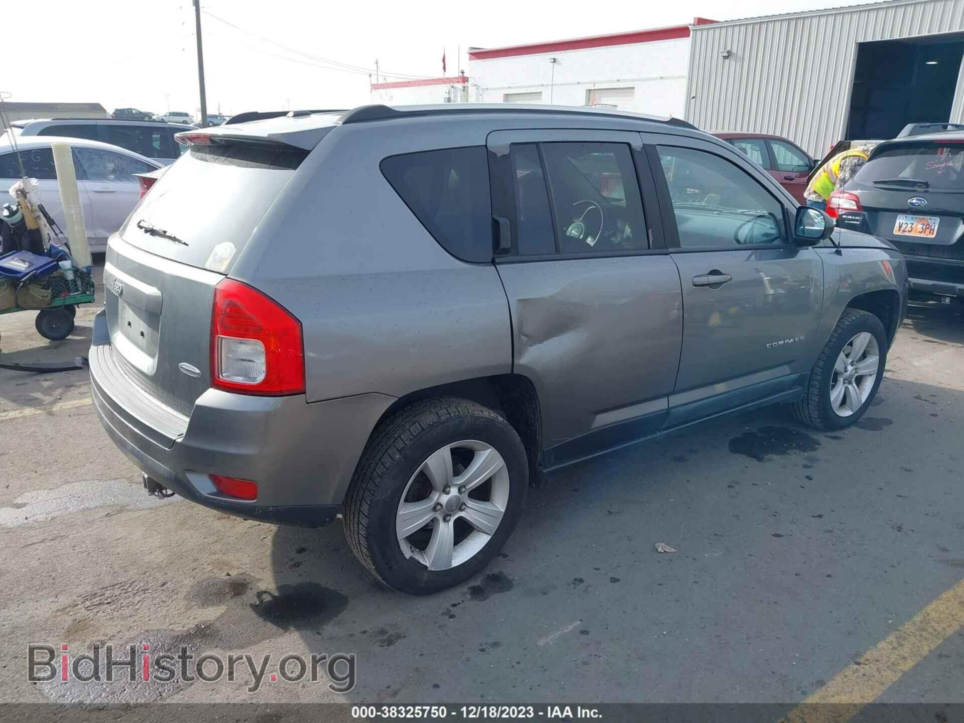 2011 JEEP COMPASS - VIN: 1J4NF1FB1BD257807 - Photo 4