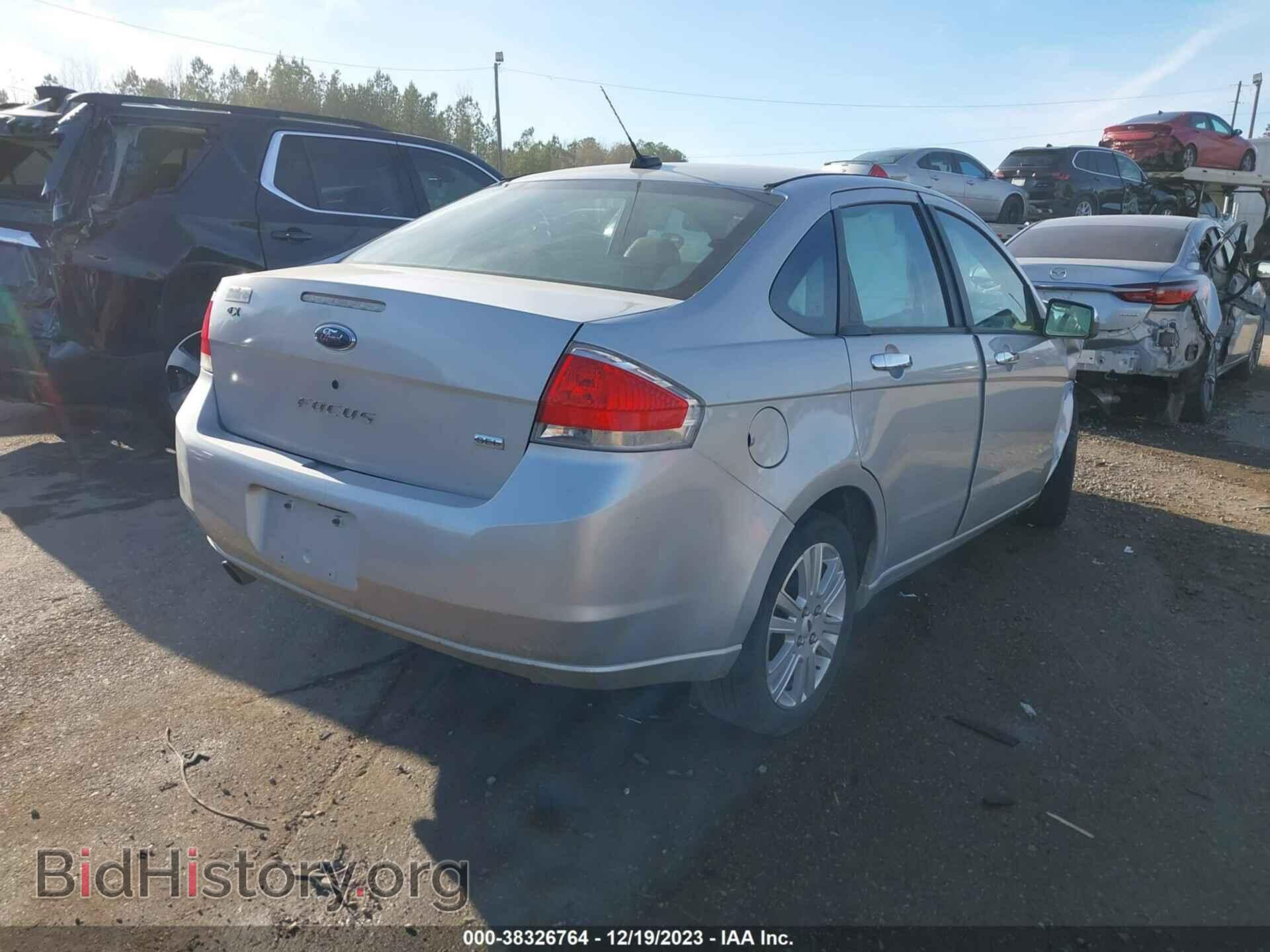 2009 FORD FOCUS - VIN: 1FAHP37NX9W111138 - Фото 4