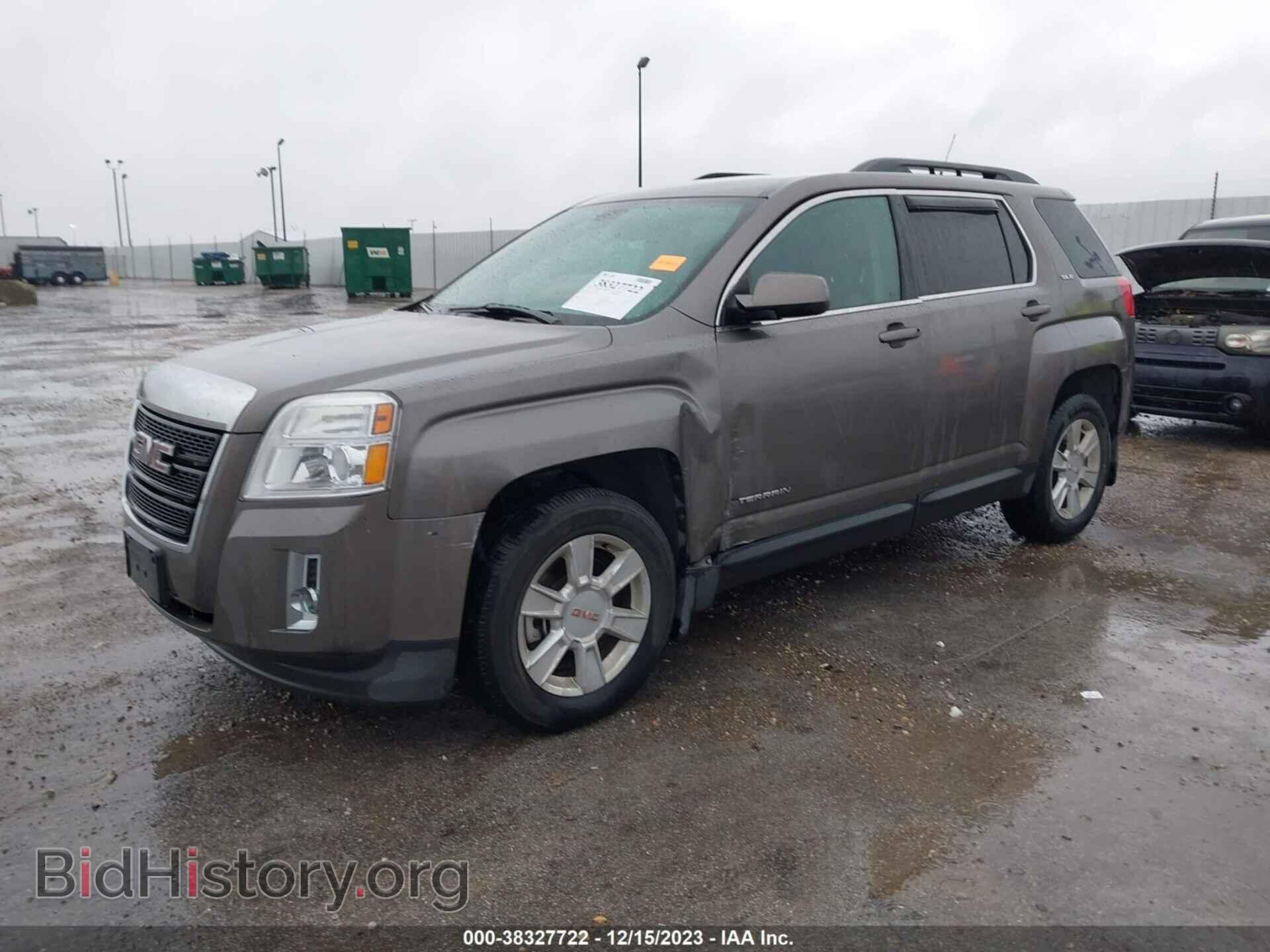 2011 GMC TERRAIN - VIN: 2CTALSEC6B6335062 - Photo 2