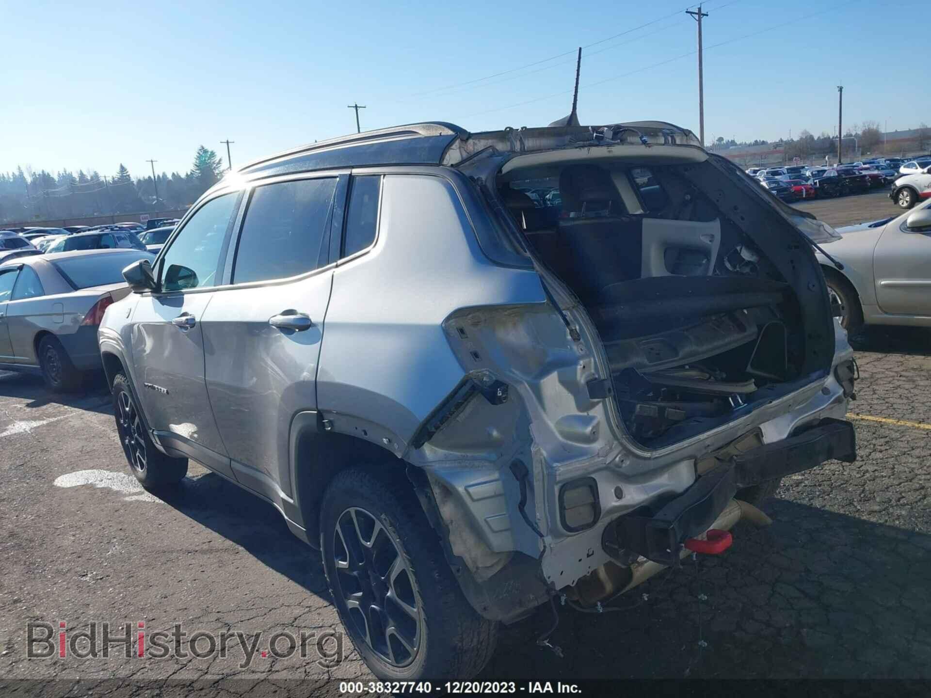 2019 JEEP COMPASS - VIN: 3C4NJDDB8KT669015 - Фото 3