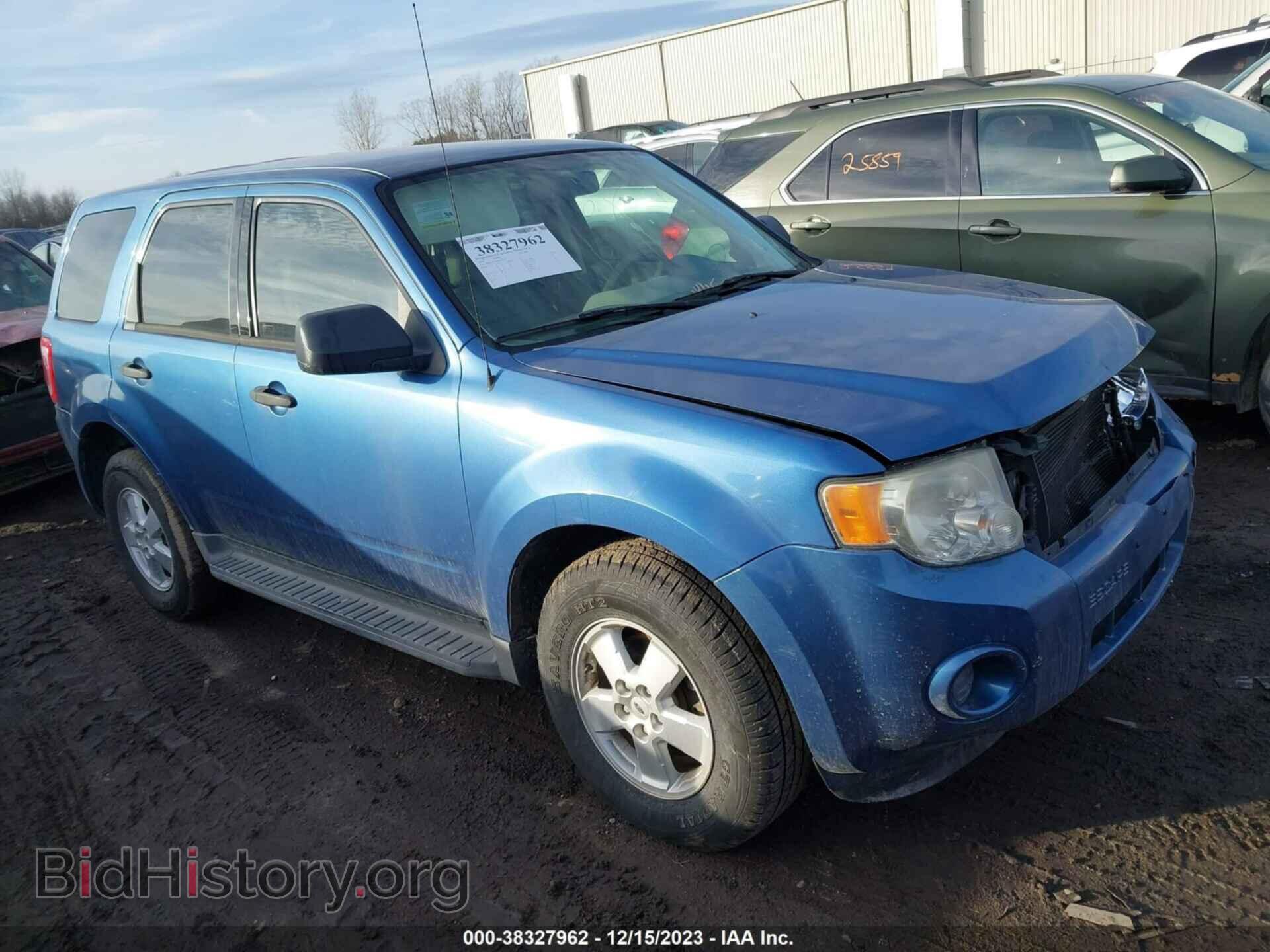 Photo 1FMCU0C71AKC67238 - FORD ESCAPE 2010