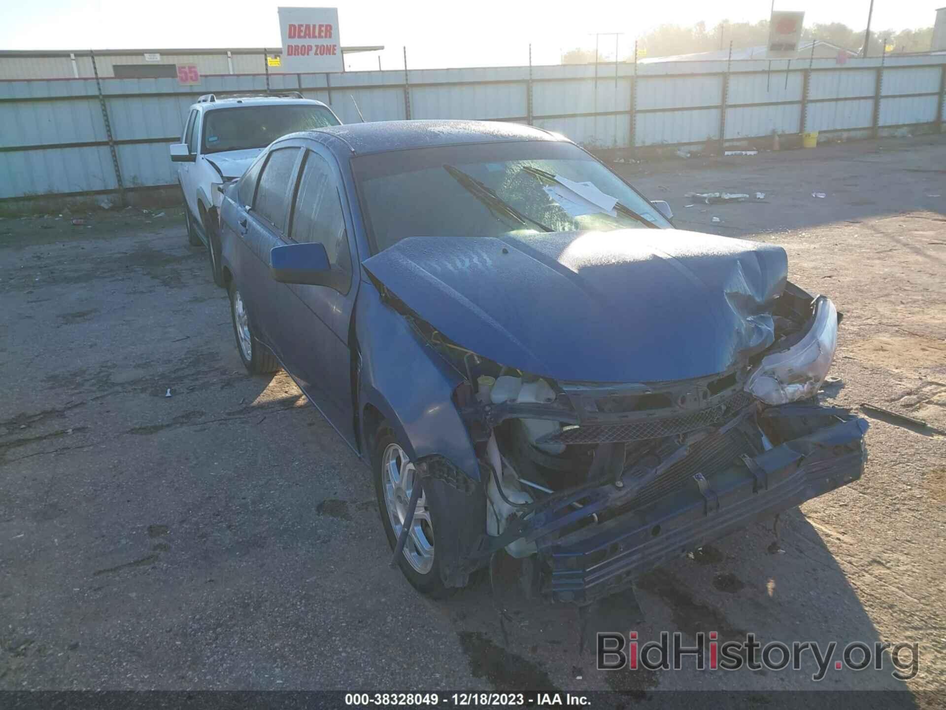 Photo 1FAHP35N78W163859 - FORD FOCUS 2008