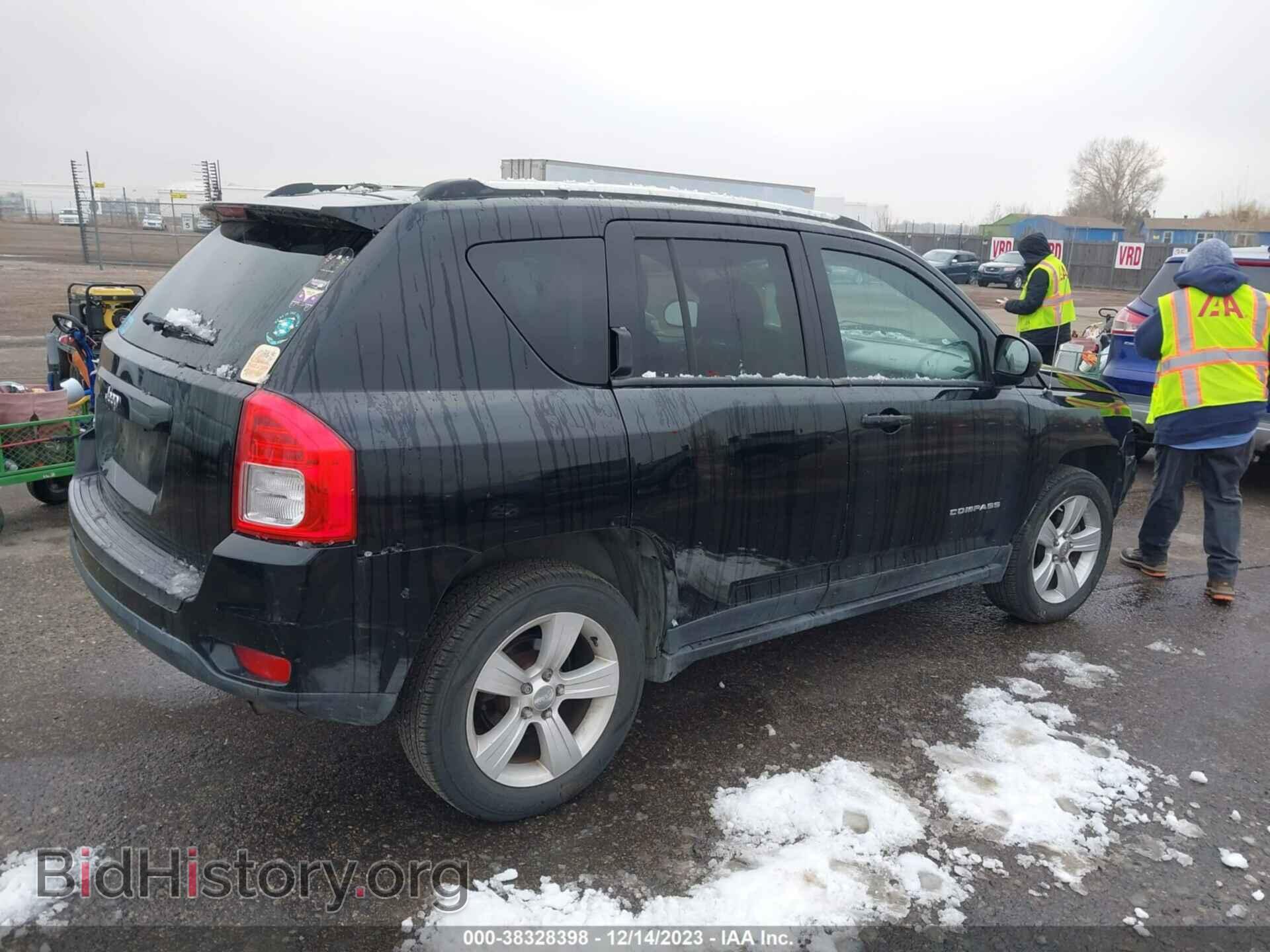 2013 JEEP COMPASS - VIN: 1C4NJDBB5DD248784 - Photo 4
