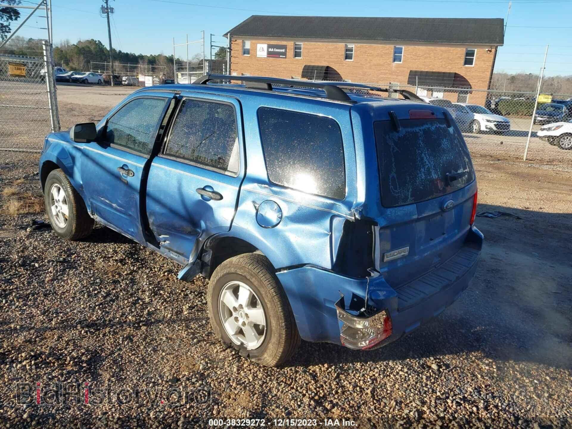 2010 FORD ESCAPE - VIN: 1FMCU0D70AKB08757 - Фото 3