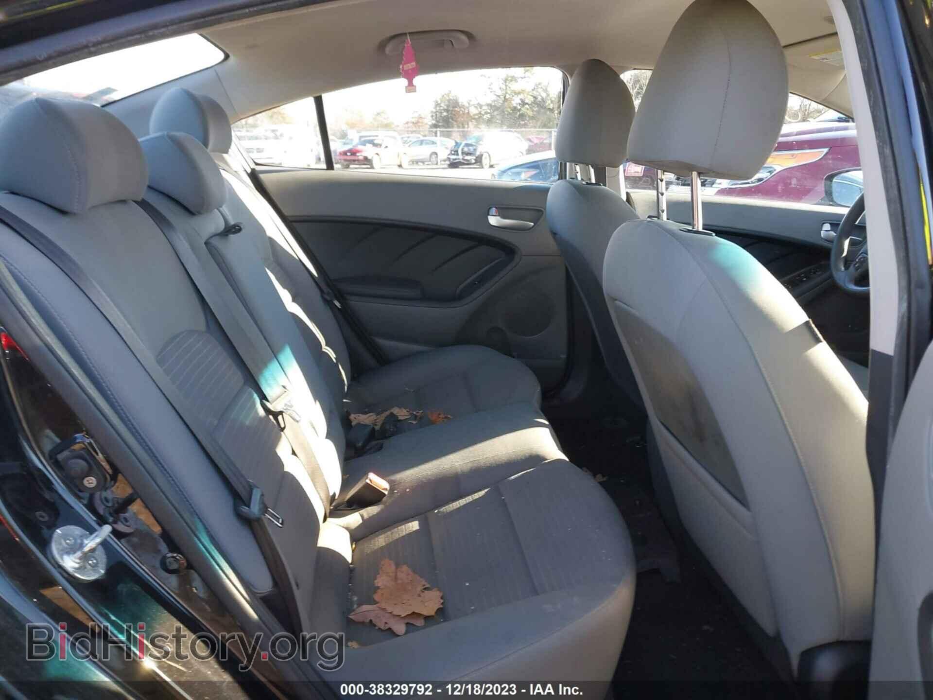 2017 KIA FORTE - VIN: 3KPFL4A72HE045173 - Фото 8