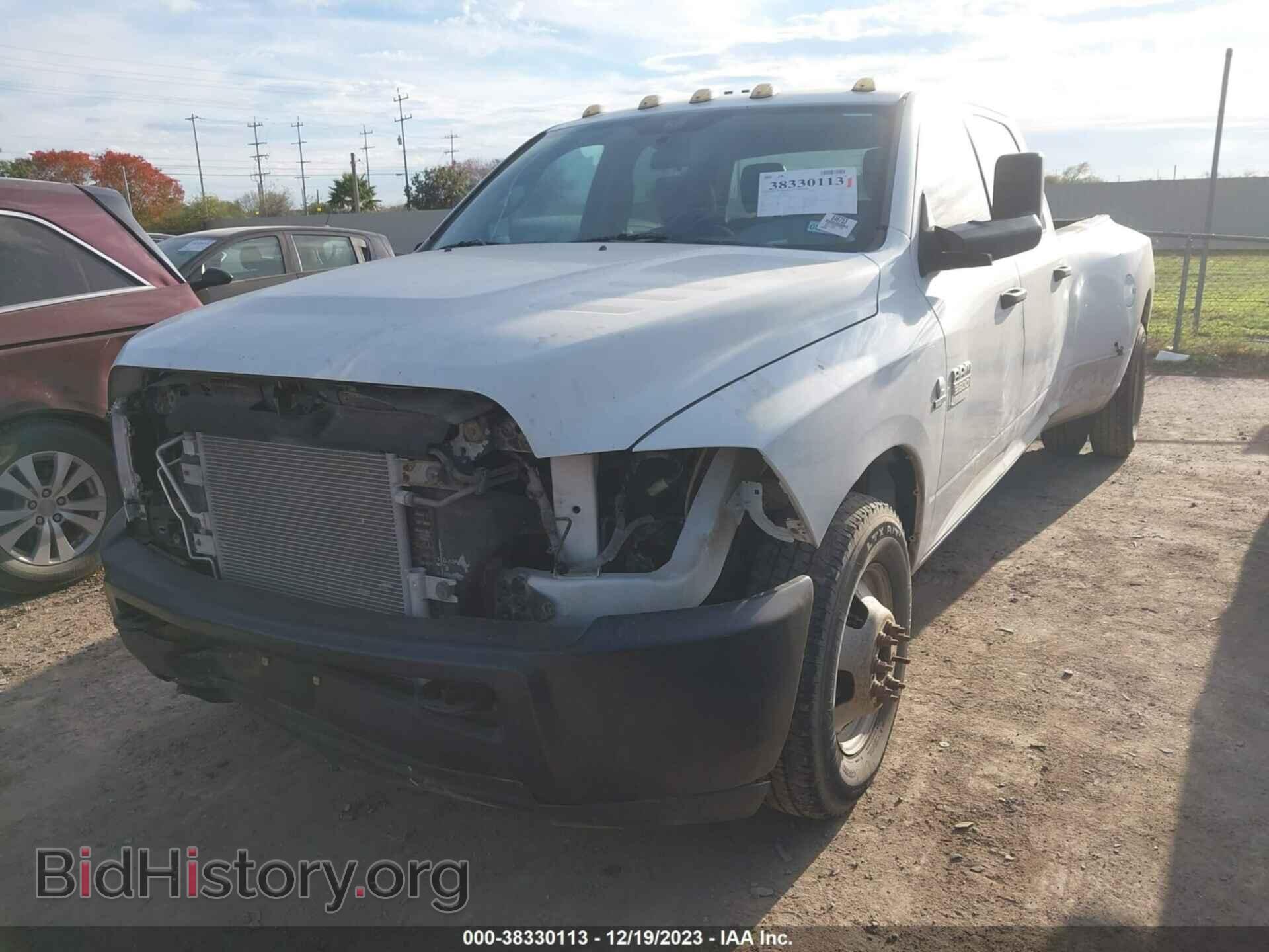 2012 RAM 3500 - VIN: 3C63DPGL8CG224604 - Photo 2
