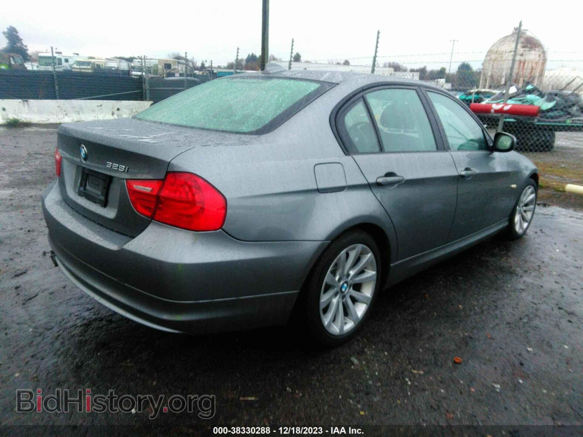 2011 BMW 328I - VIN: WBAPH5C51BA447412 - Фото 4