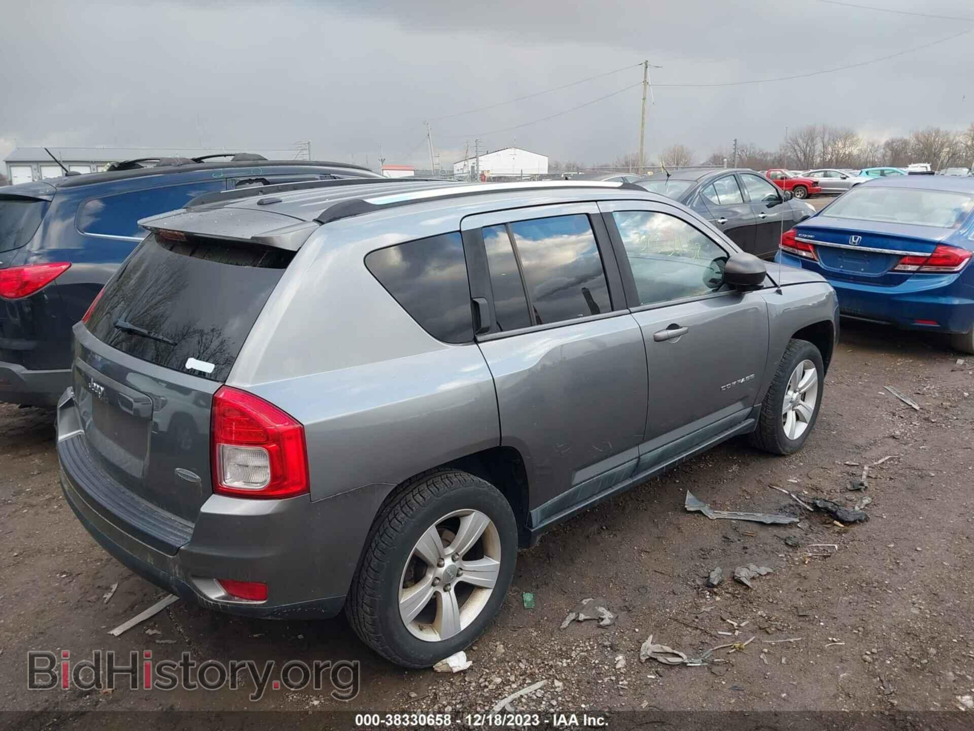 2011 JEEP COMPASS - VIN: 1J4NF1FB2BD266418 - Photo 4