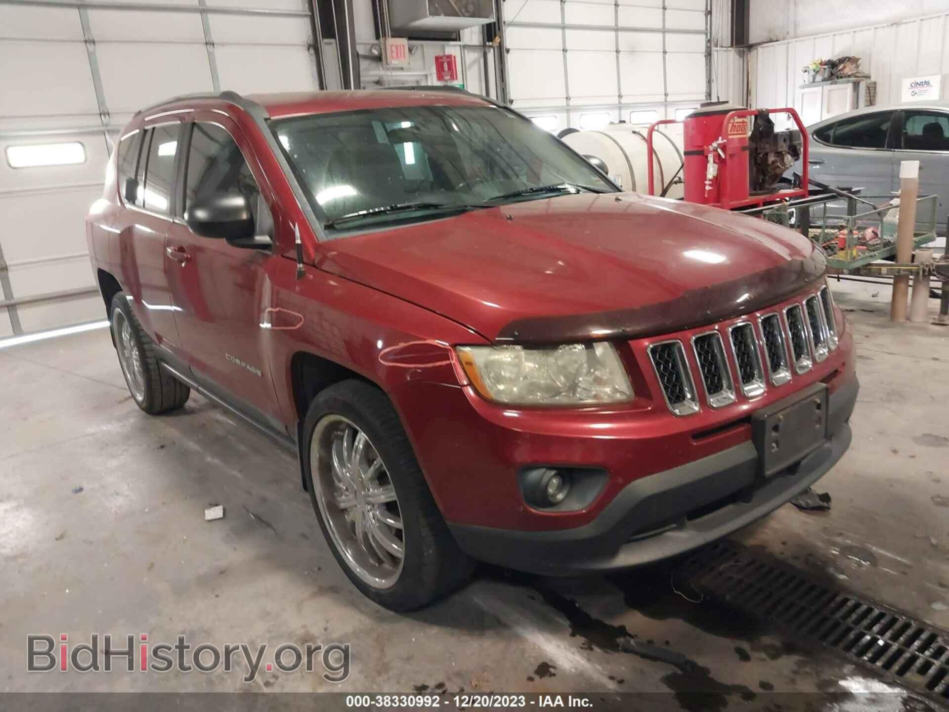 Photo 1J4NF1FB5BD159153 - JEEP COMPASS 2011