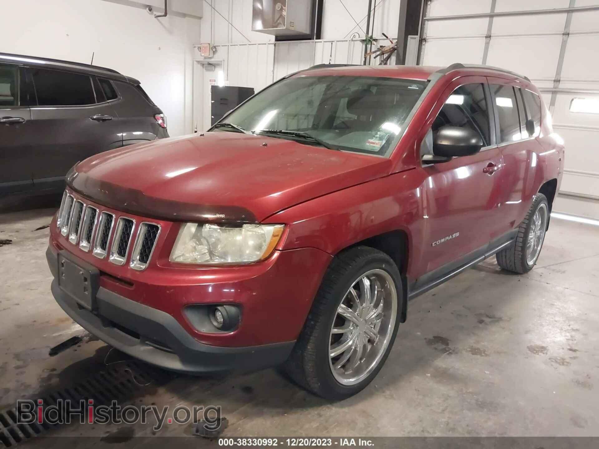 2011 JEEP COMPASS - VIN: 1J4NF1FB5BD159153 - Photo 2