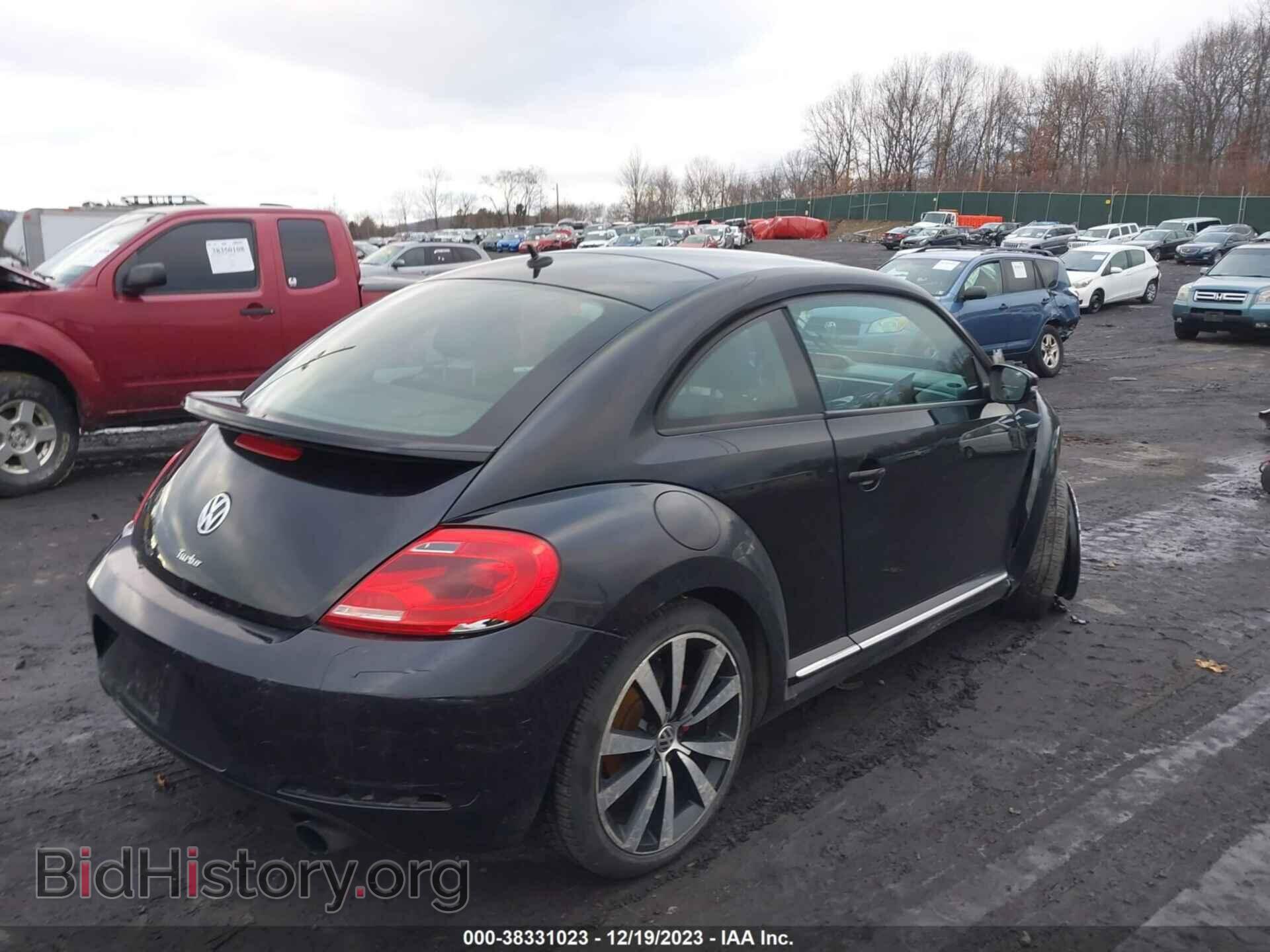 2012 VOLKSWAGEN BEETLE - VIN: 3VW4A7AT1CM643889 - Фото 4