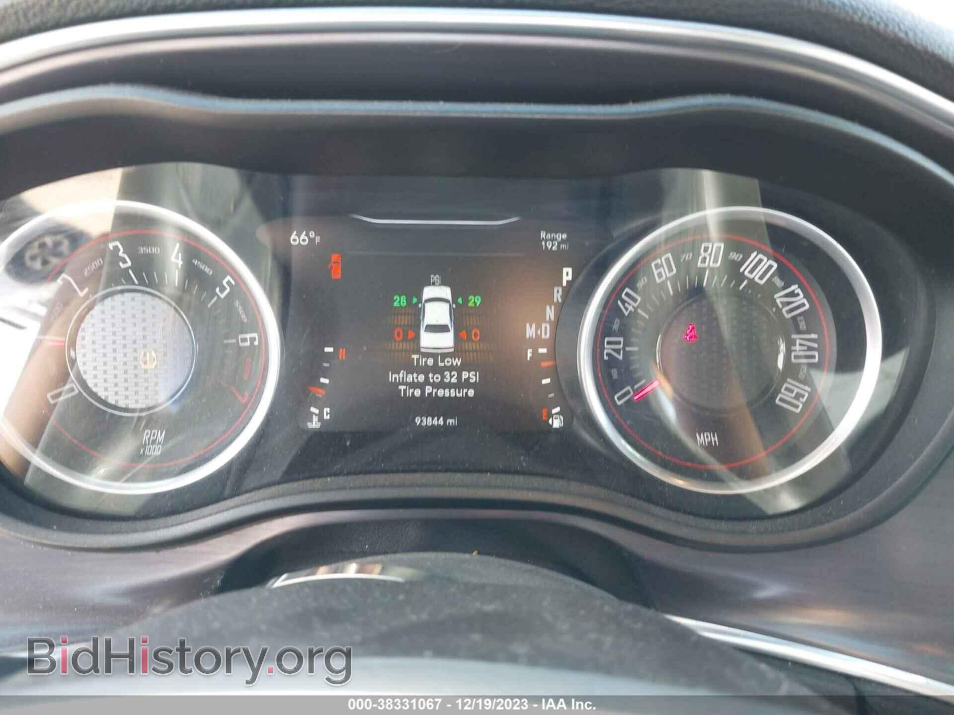 2016 DODGE CHALLENGER - VIN: 2C3CDZAG5GH309426 - Фото 7