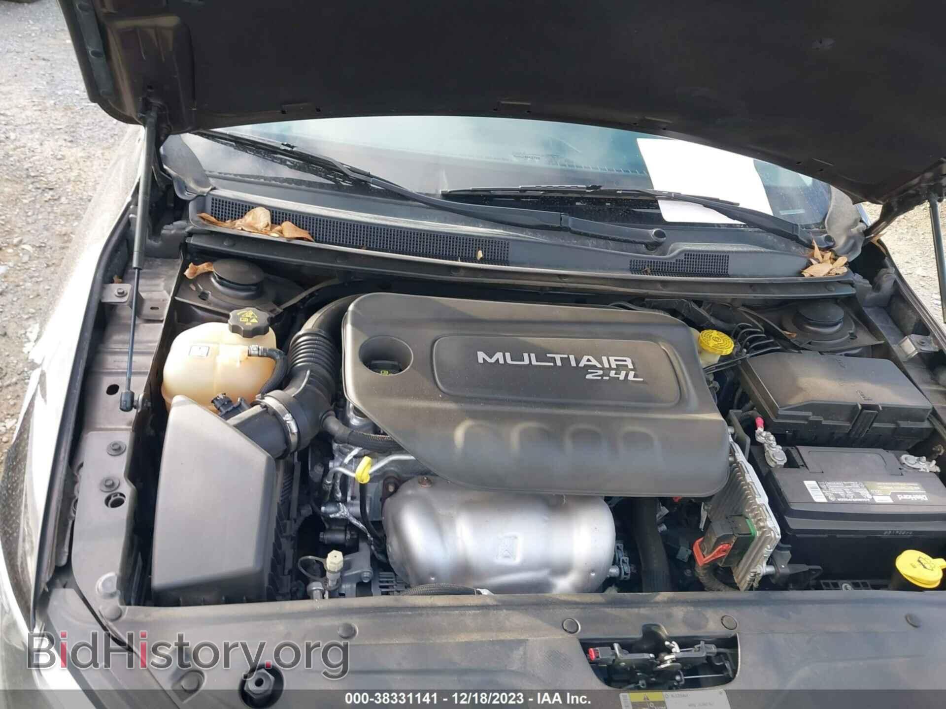 2015 CHRYSLER 200 - VIN: 1C3CCCCB5FN662613 - Фото 10