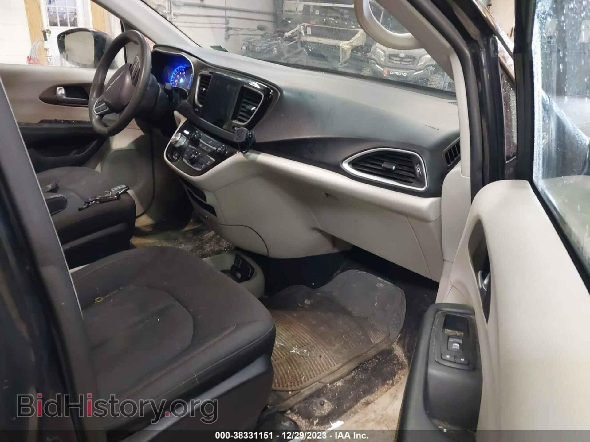 2017 CHRYSLER PACIFICA - VIN: 2C4RC1DG9HR512787 - Фото 5