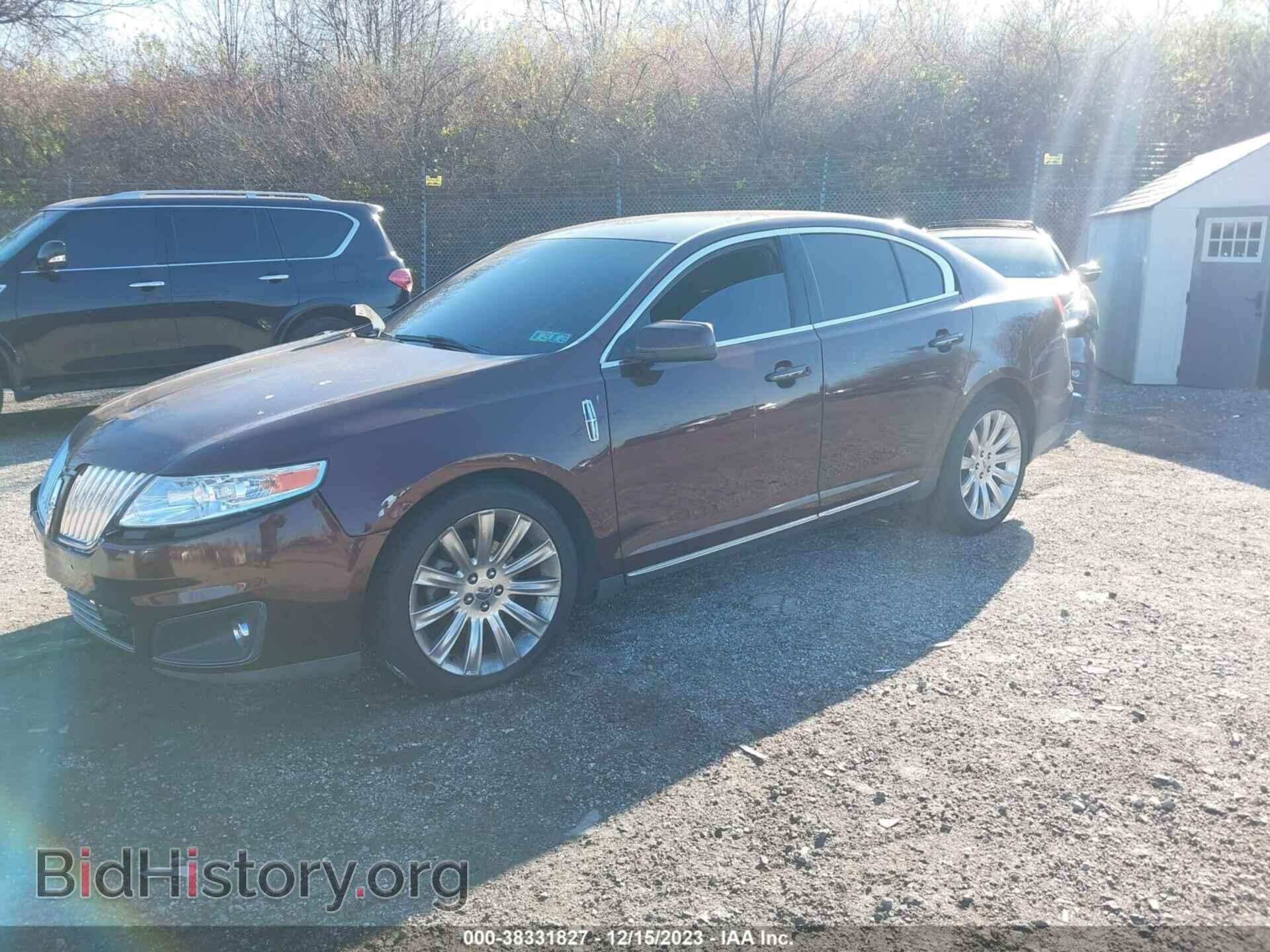 2009 LINCOLN MKS - VIN: 1LNHM94R89G628411 - Фото 2