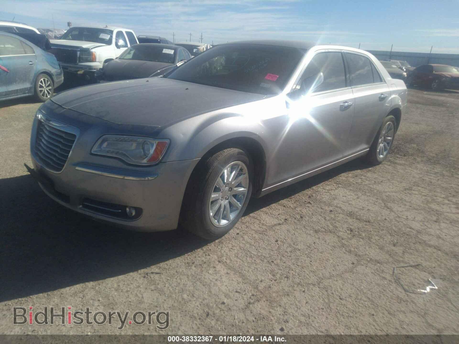 2013 CHRYSLER 300C - VIN: 2C3CCAEG4DH620906 - Фото 2