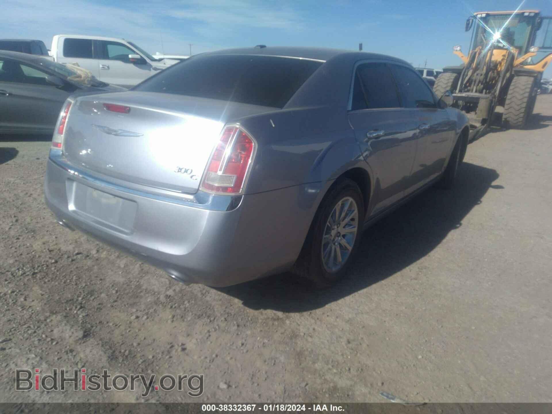 2013 CHRYSLER 300C - VIN: 2C3CCAEG4DH620906 - Фото 4