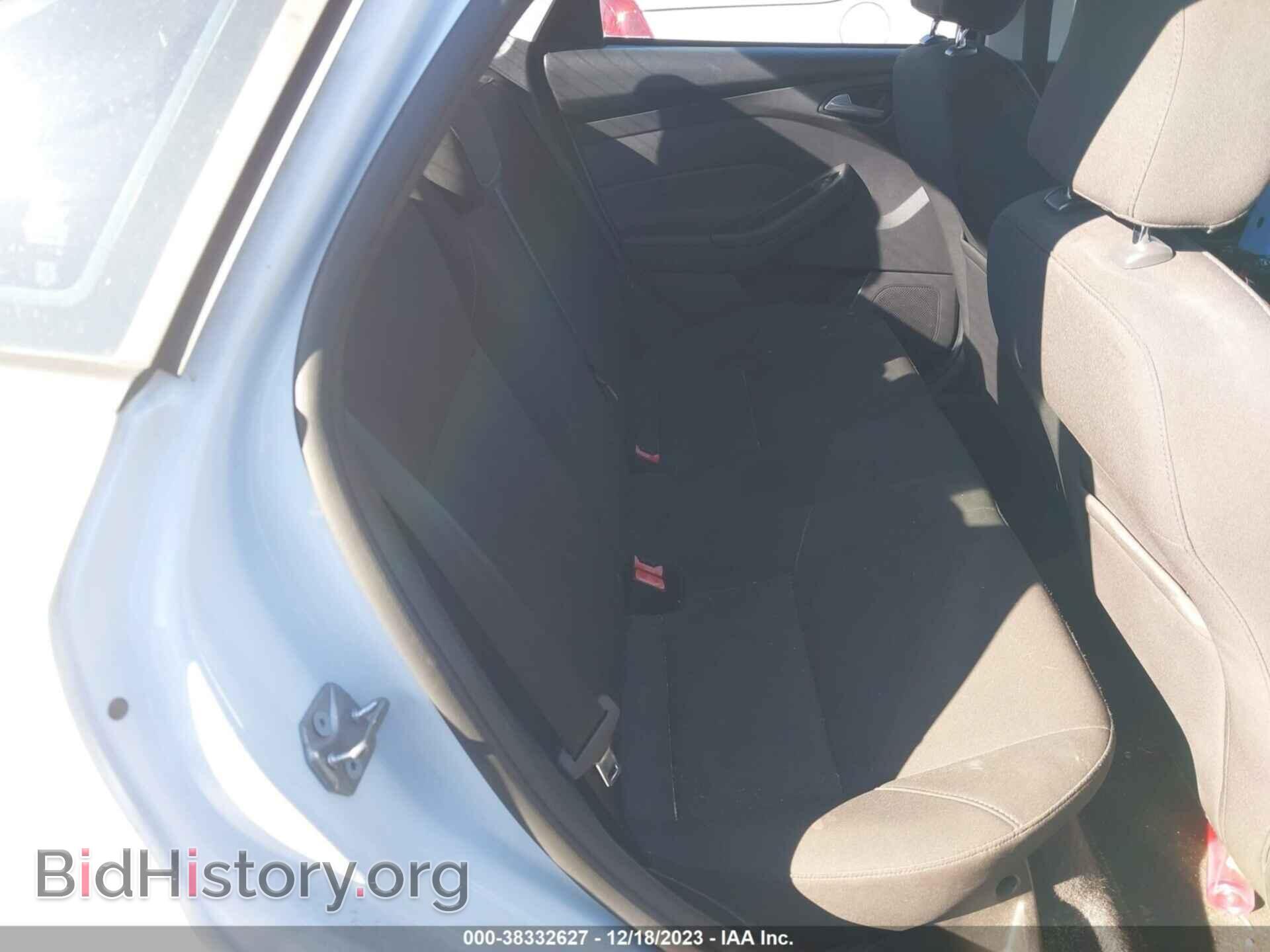 2015 FORD FOCUS - VIN: 1FADP3F2XFL205216 - Фото 8