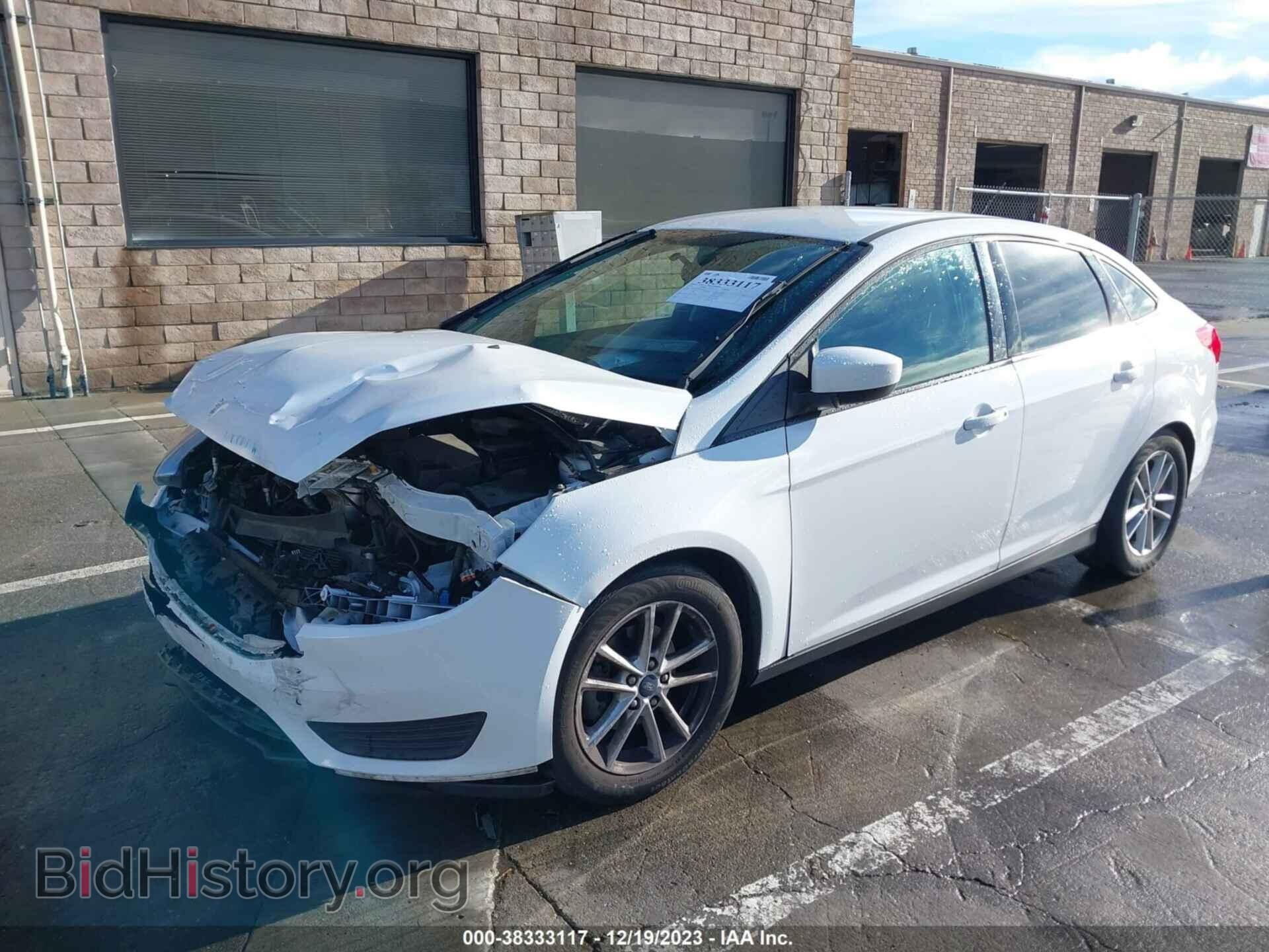 2018 FORD FOCUS - VIN: 1FADP3FE6JL211792 - Фото 2