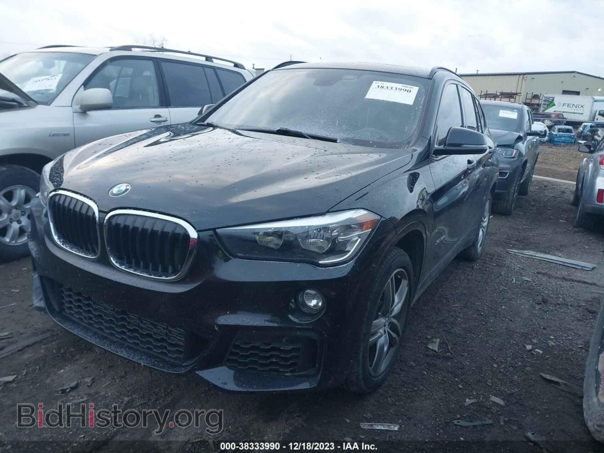 2017 BMW X1 - VIN: WBXHT3C3XH5F77656 - Фото 2