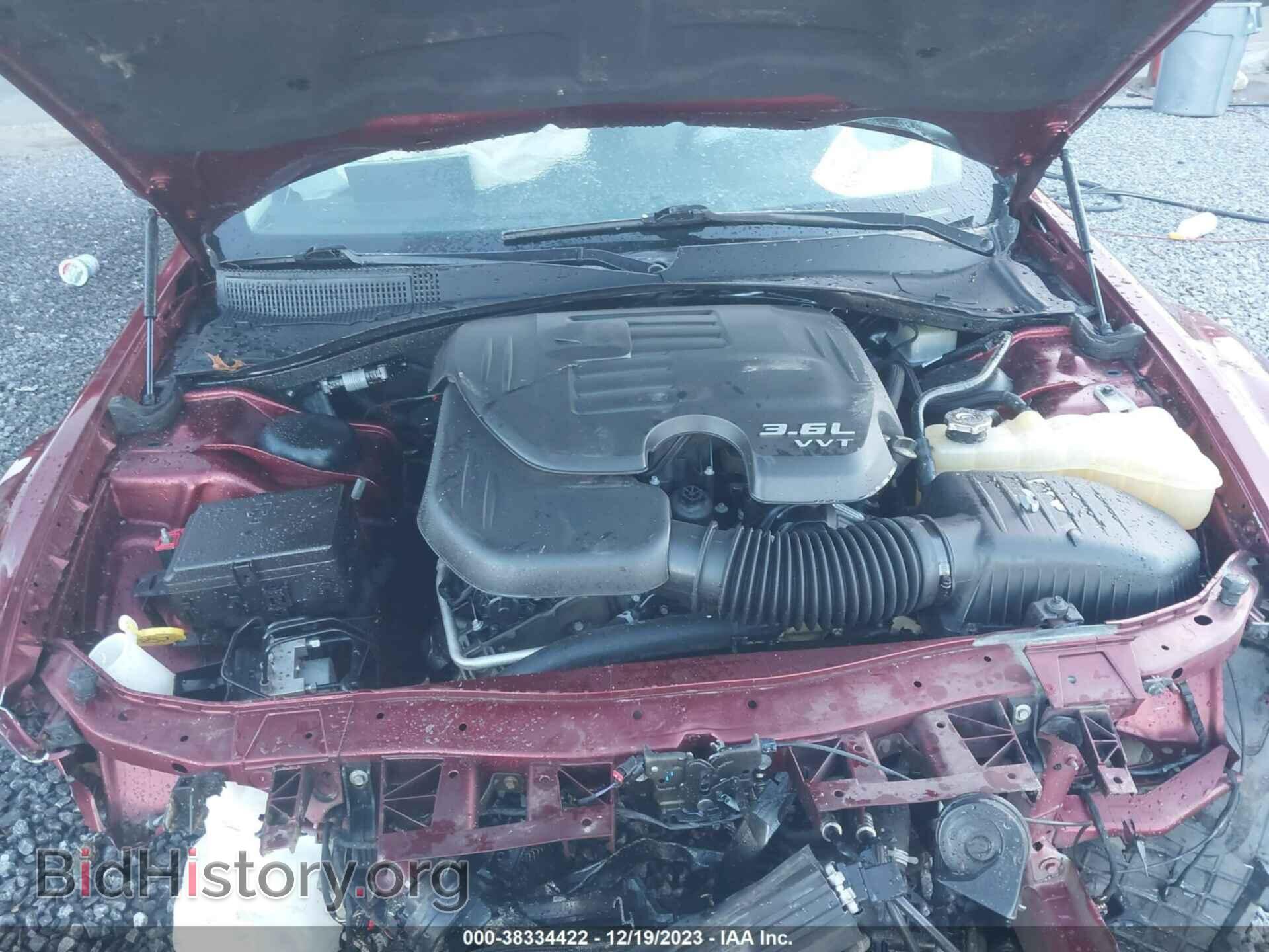 2016 CHRYSLER 300 - VIN: 2C3CCAAG4GH100456 - Фото 10