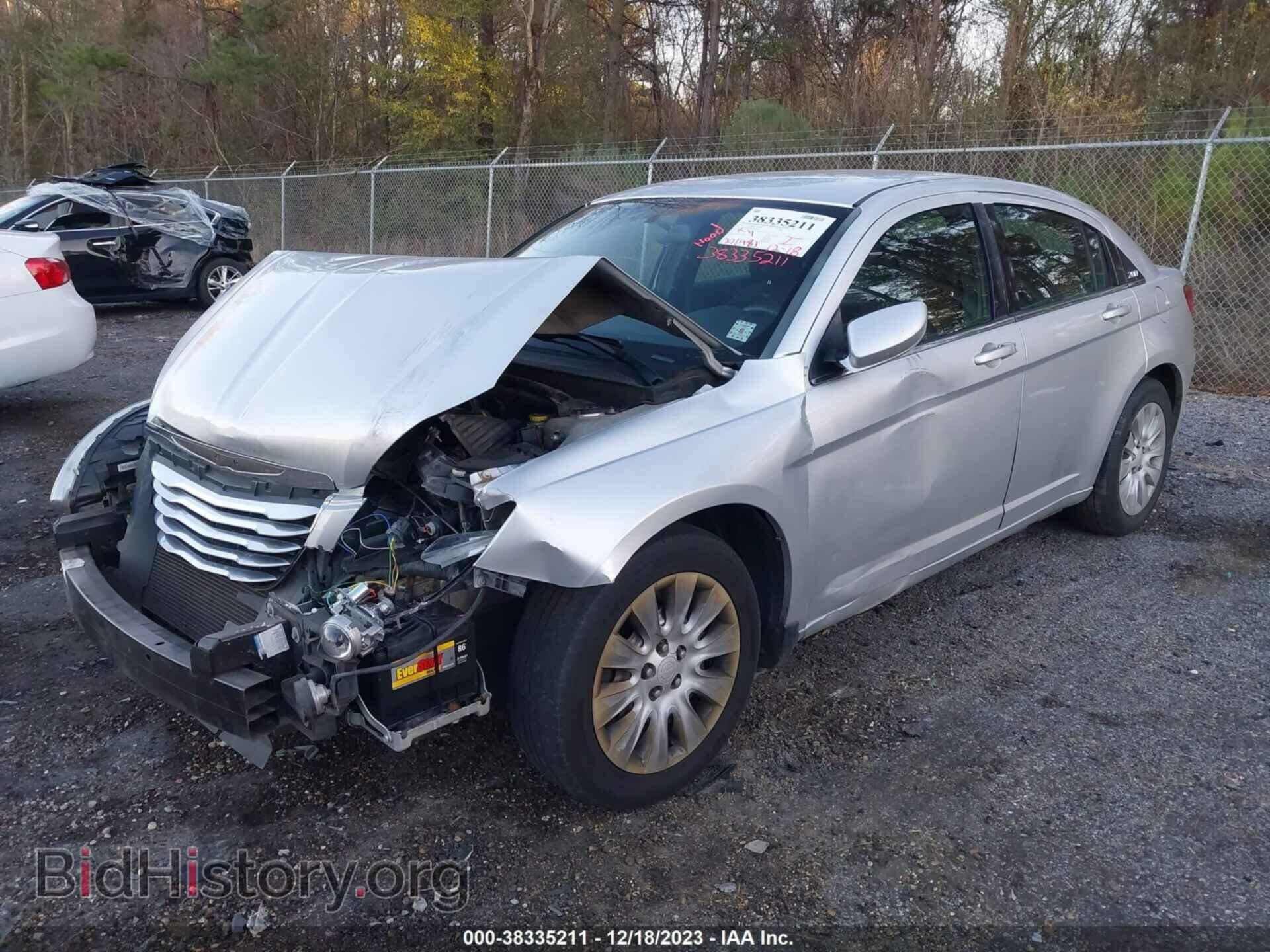 2012 CHRYSLER 200 - VIN: 1C3CCBAB0CN139119 - Photo 2