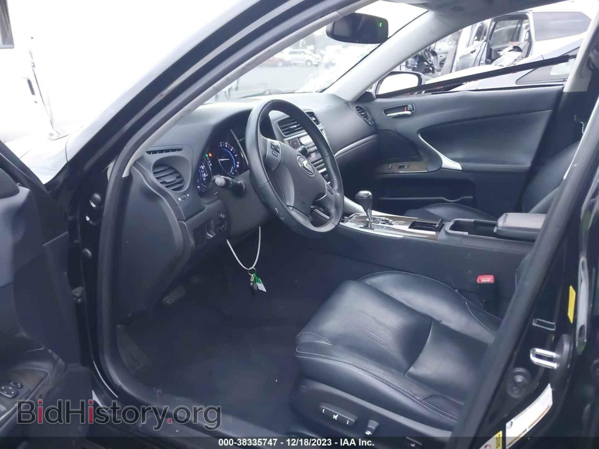 2011 LEXUS IS 250 - VIN: JTHBF5C21B5136708 - Photo 5