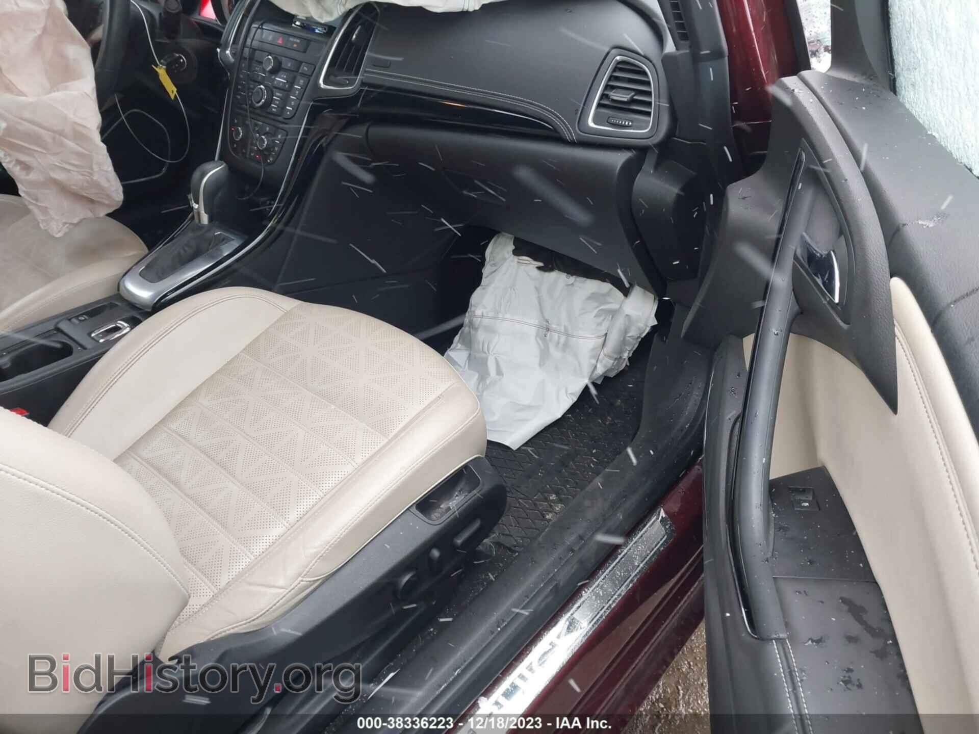 2018 BUICK CASCADA - VIN: W04WH3N5XJG067717 - Фото 5