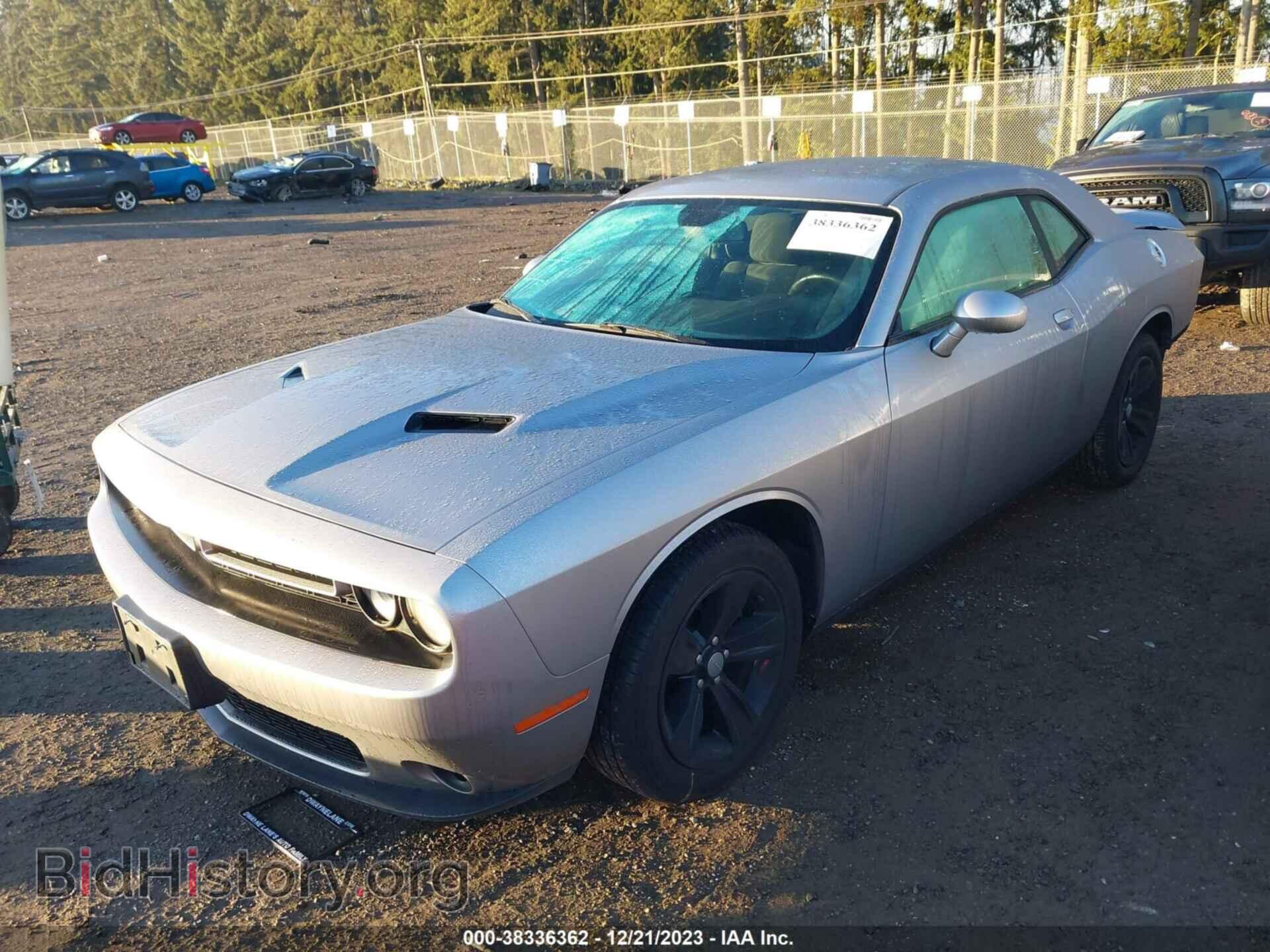 2018 DODGE CHALLENGER - VIN: 2C3CDZAG6JH317543 - Photo 2