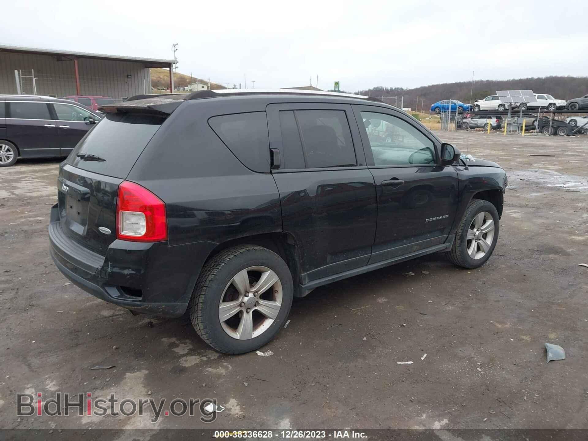 2012 JEEP COMPASS - VIN: 1C4NJDEB4CD599695 - Photo 4
